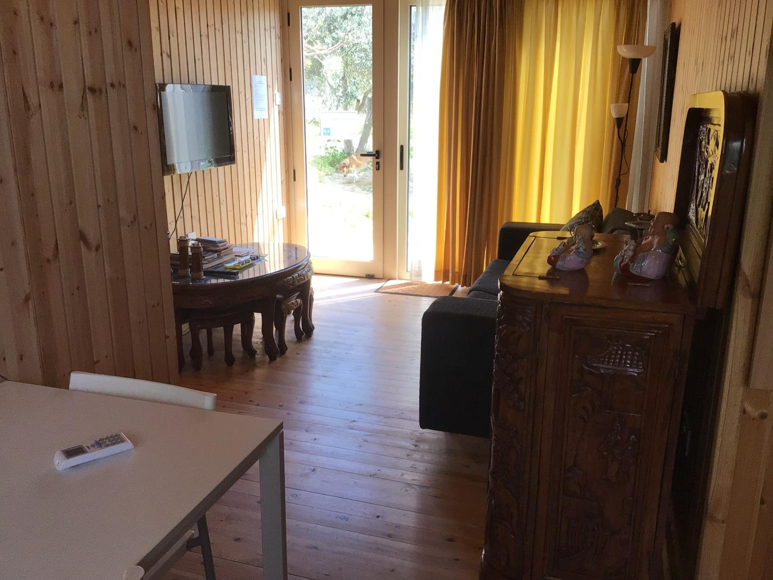 Pervolaris Cottages 1