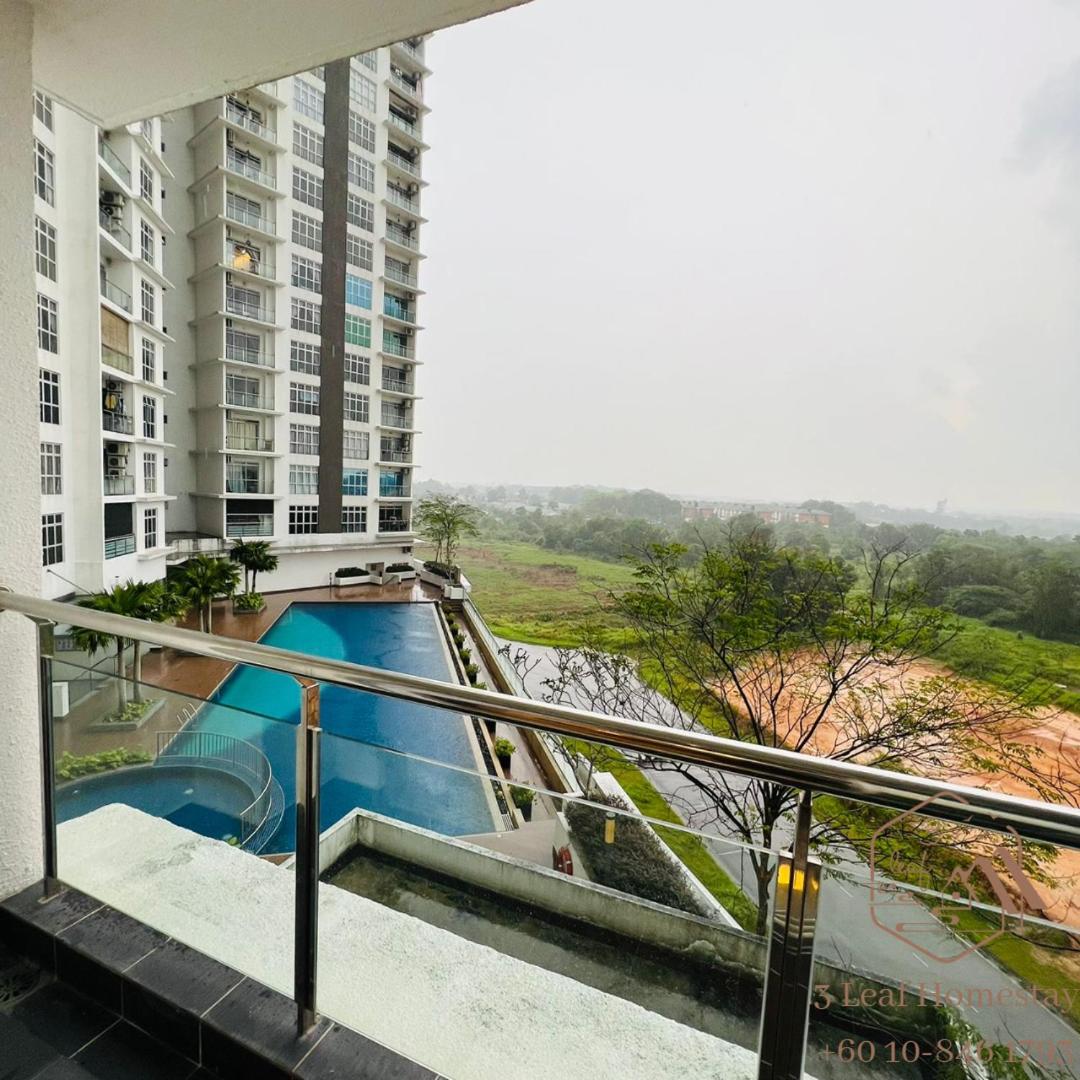 KULAI IOI MALL D'Putra Suites Near JPO Senai Airport