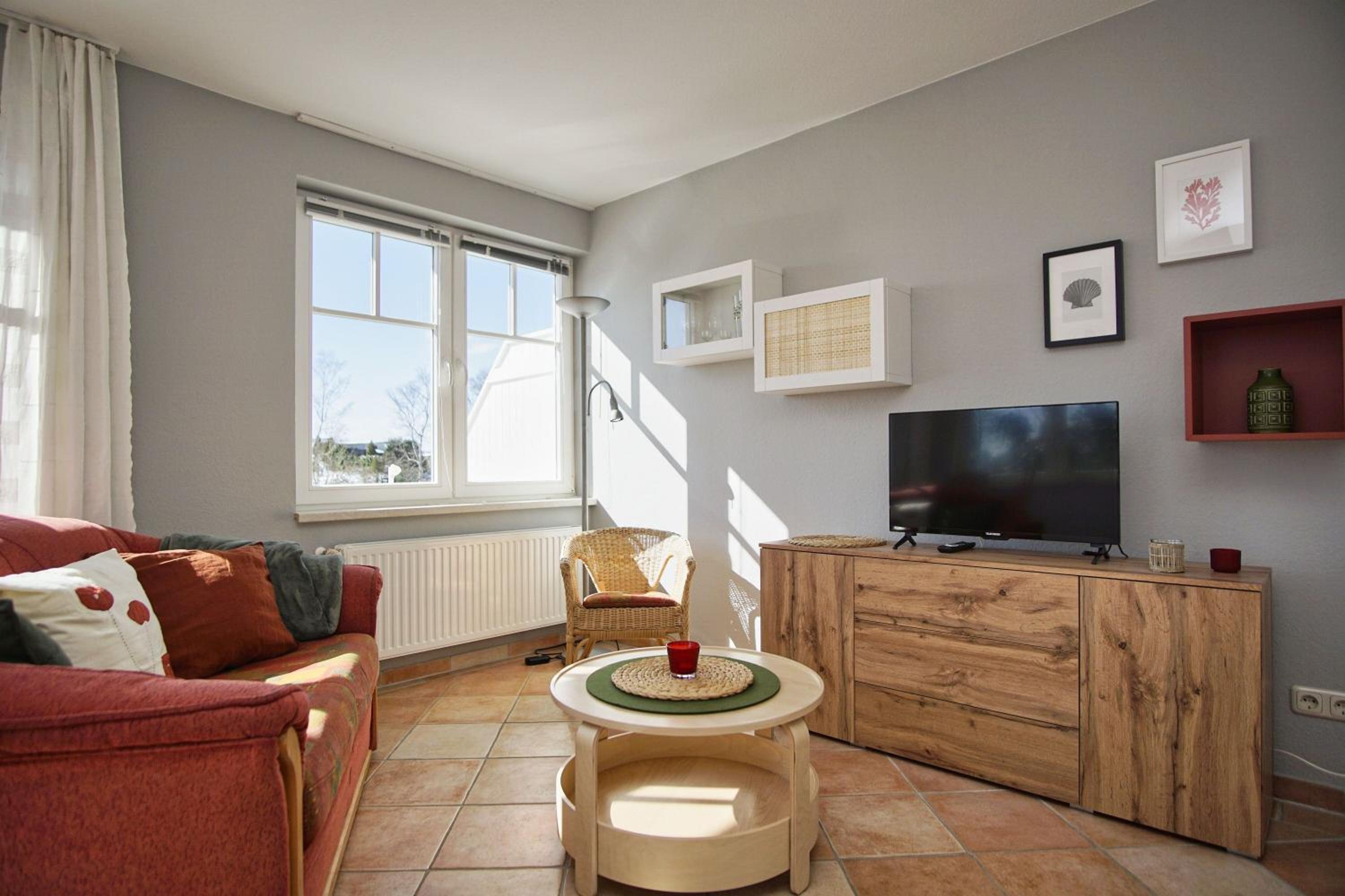 Ferienwohnung in ruhiger Lage, mit Meerblick - Villa am Sonnenhang FeWo 02