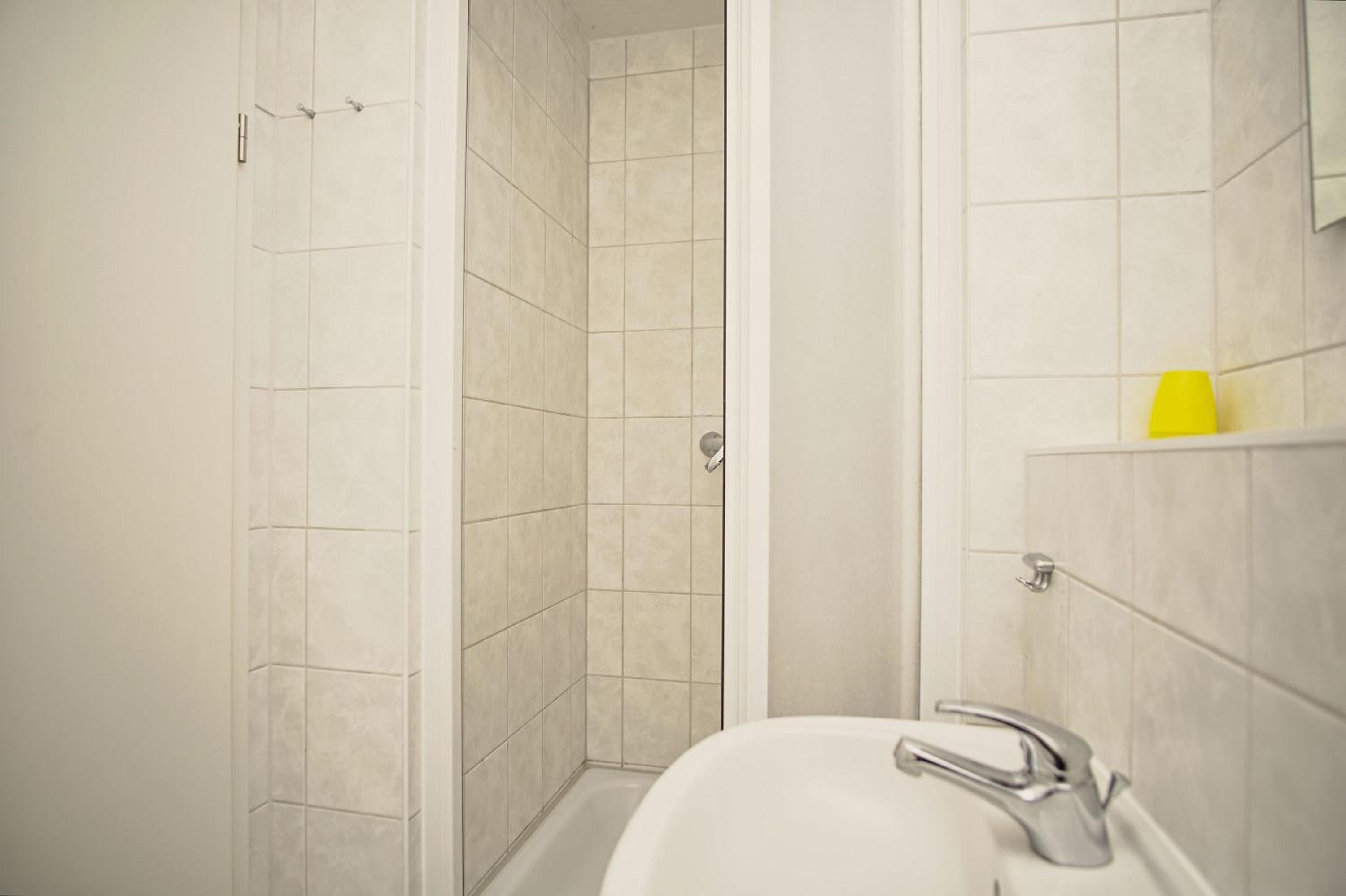 Ferienwohnung in ruhiger Lage, mit Meerblick - Villa am Sonnenhang FeWo 02