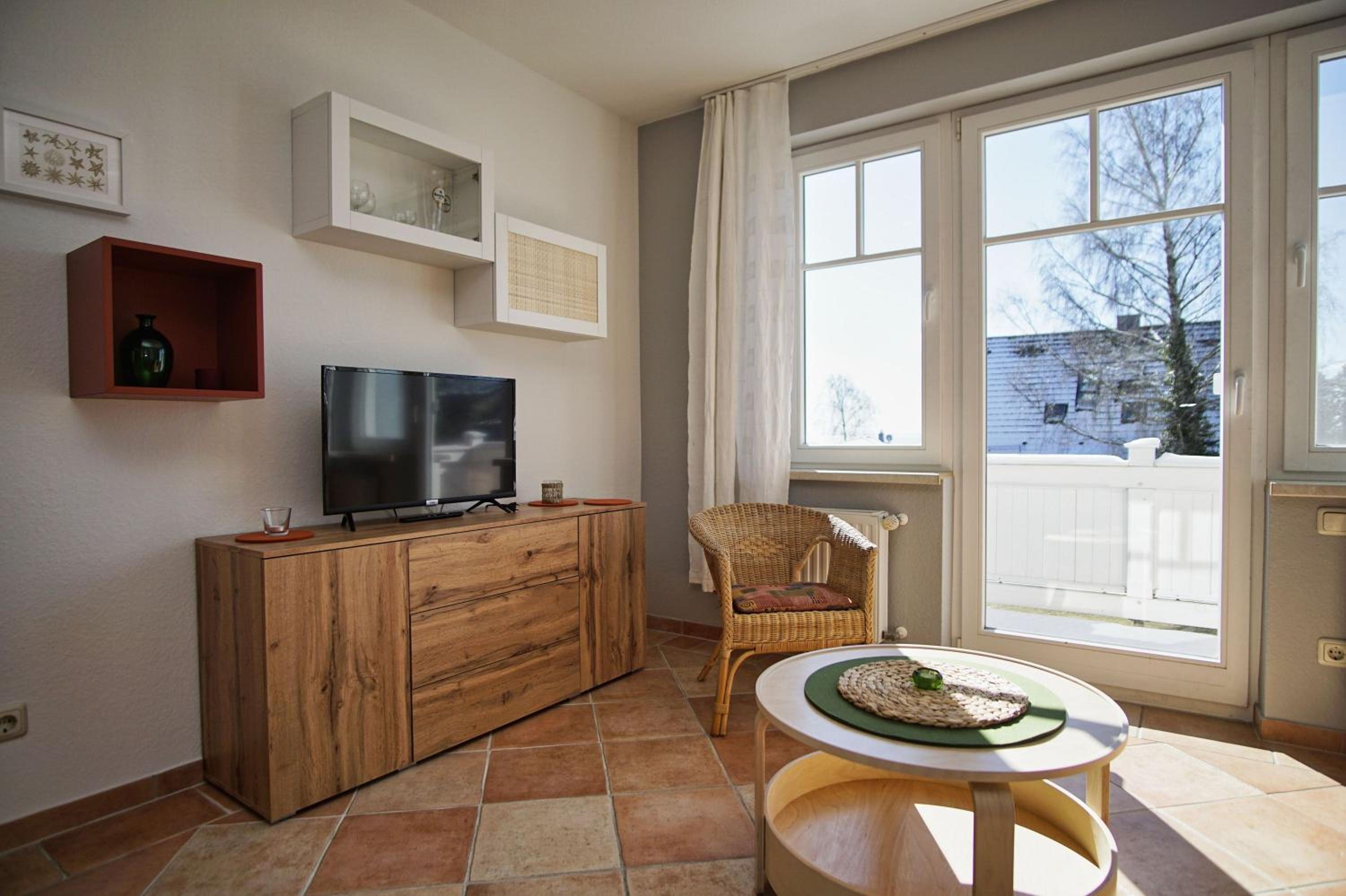 Ferienwohnung in ruhiger Lage, mit Meerblick - Villa am Sonnenhang FeWo 03