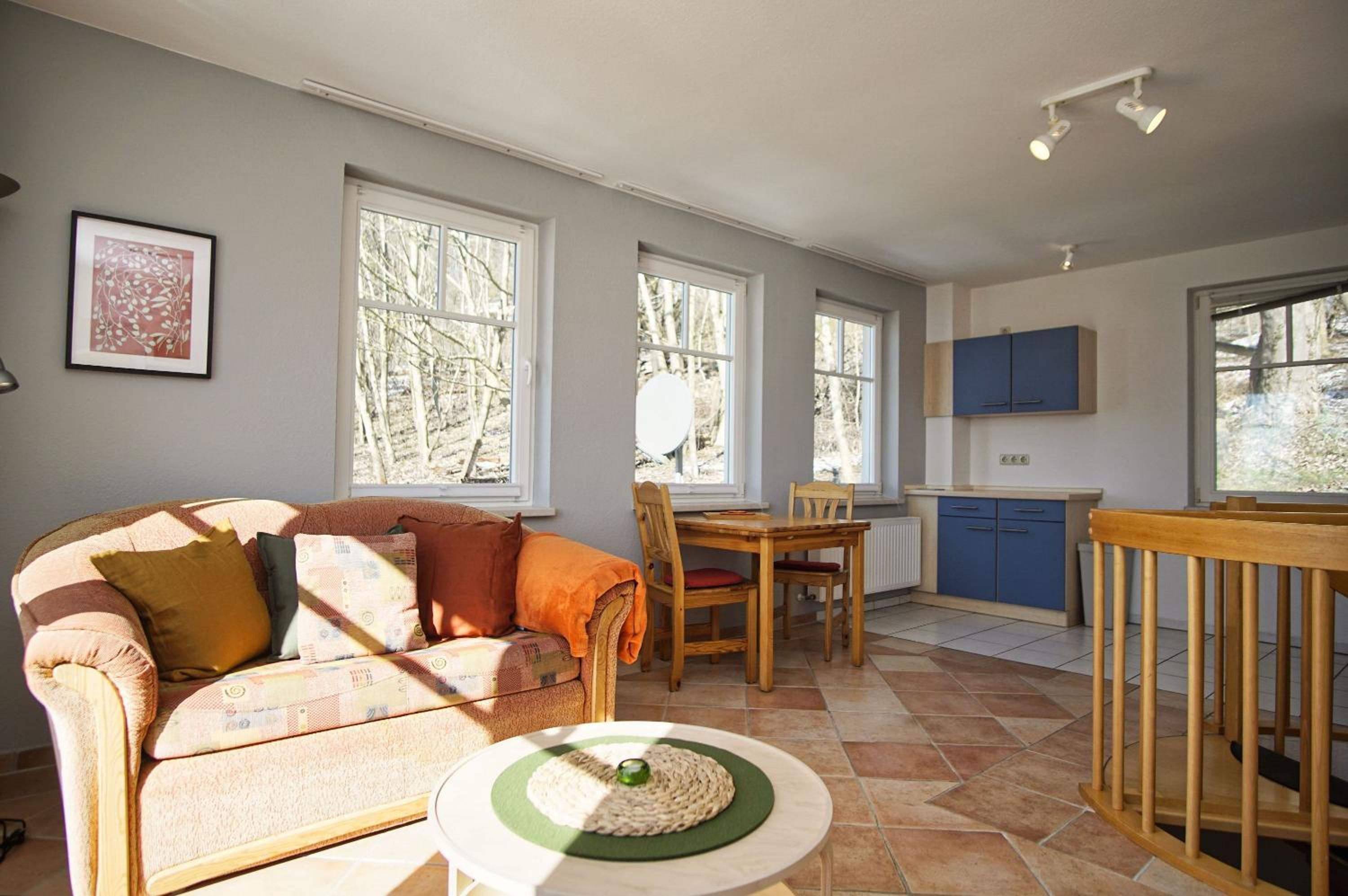 Ferienwohnung in ruhiger Lage, mit Meerblick - Villa am Sonnenhang FeWo 03