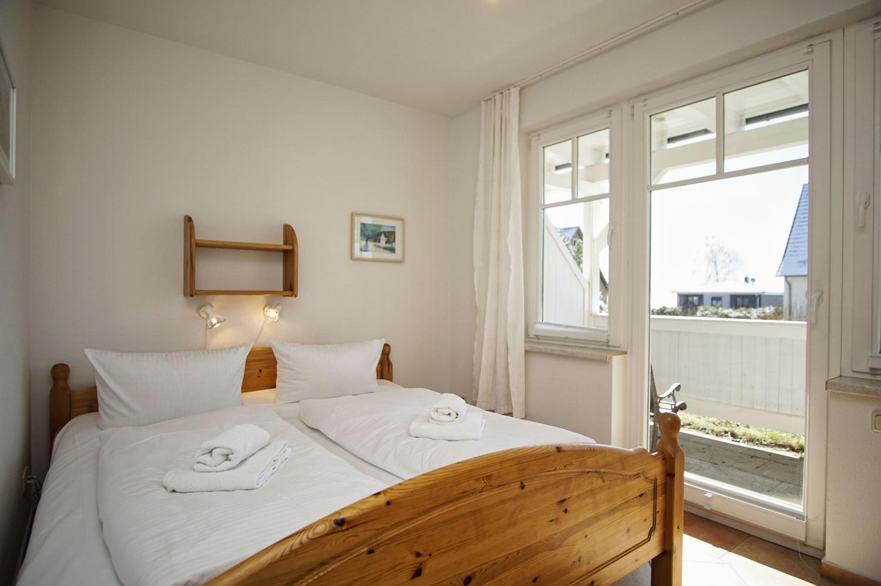 Ferienwohnung in ruhiger Lage, mit Meerblick - Villa am Sonnenhang FeWo 03