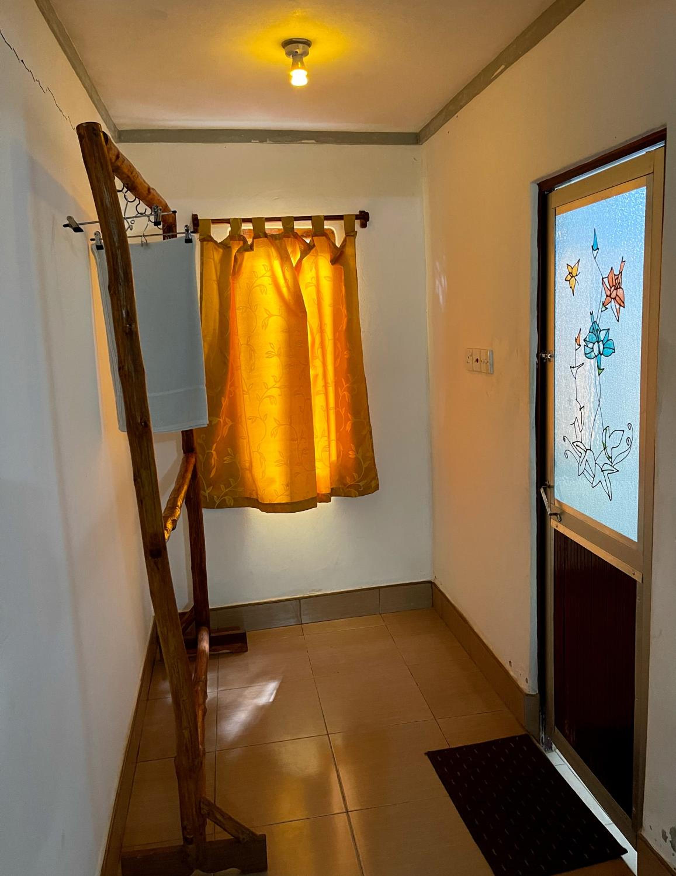 New Roy Guest House