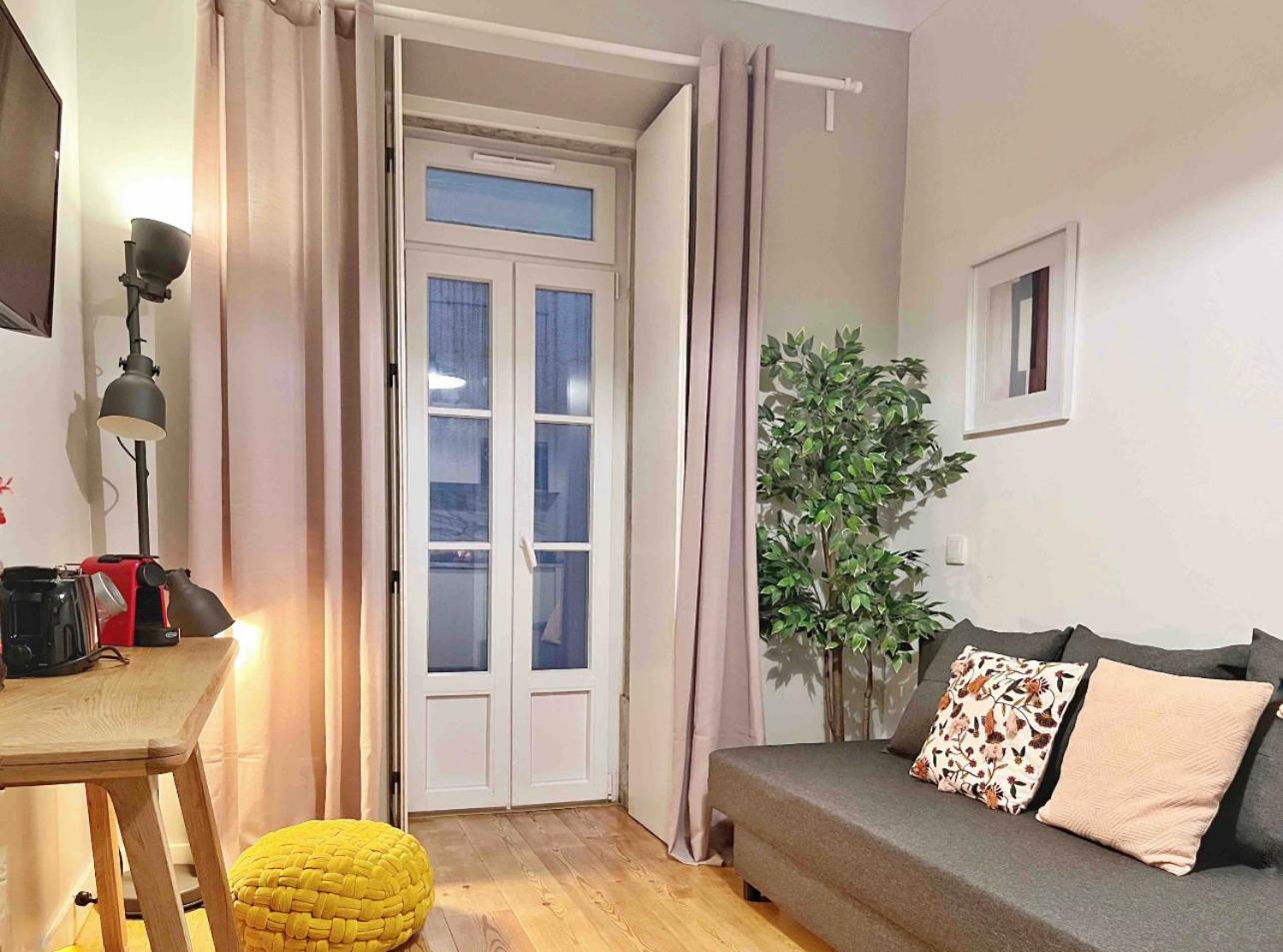 Vila Rosário studios 2 by Homeful Homes view 4