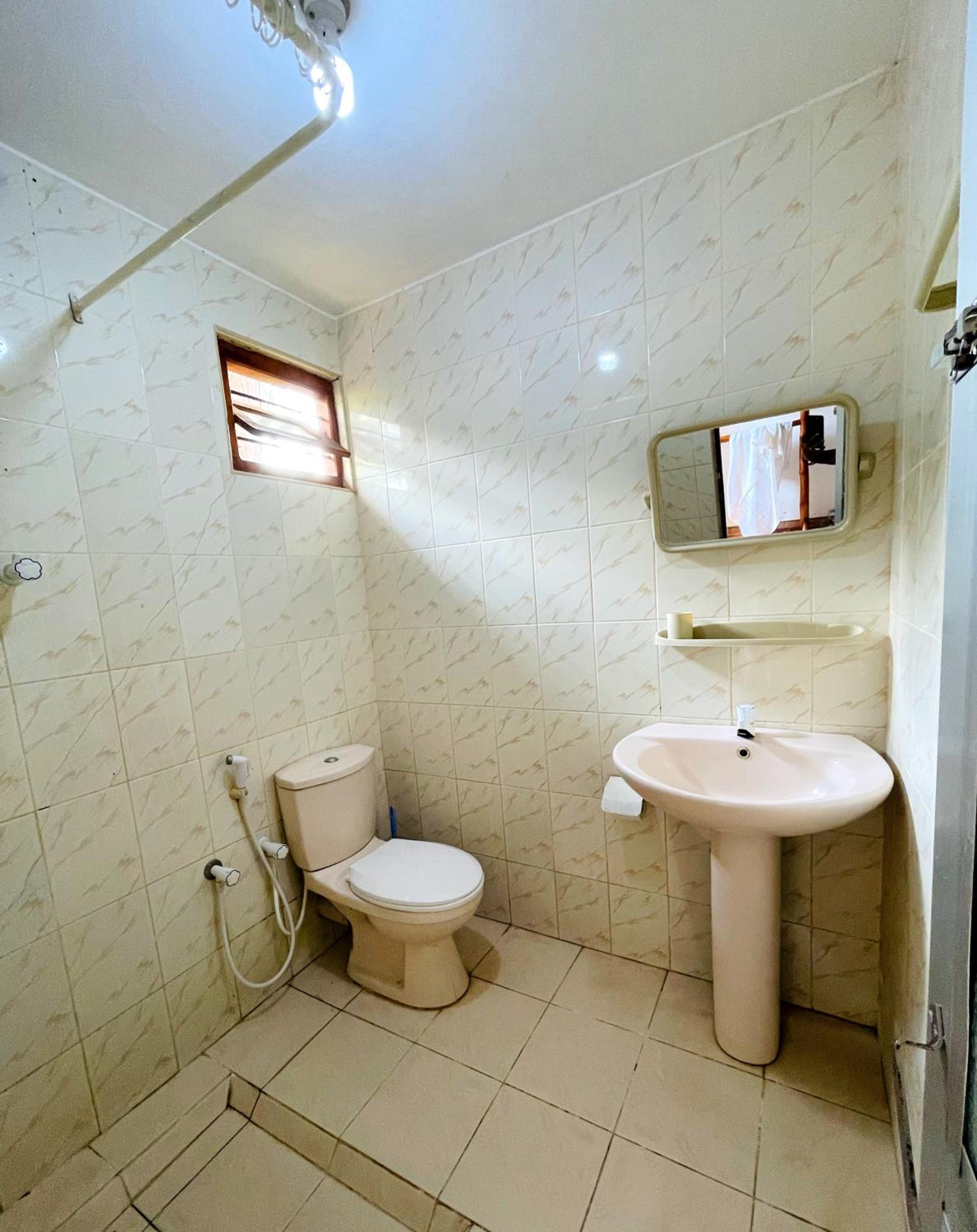 New Roy Guest House