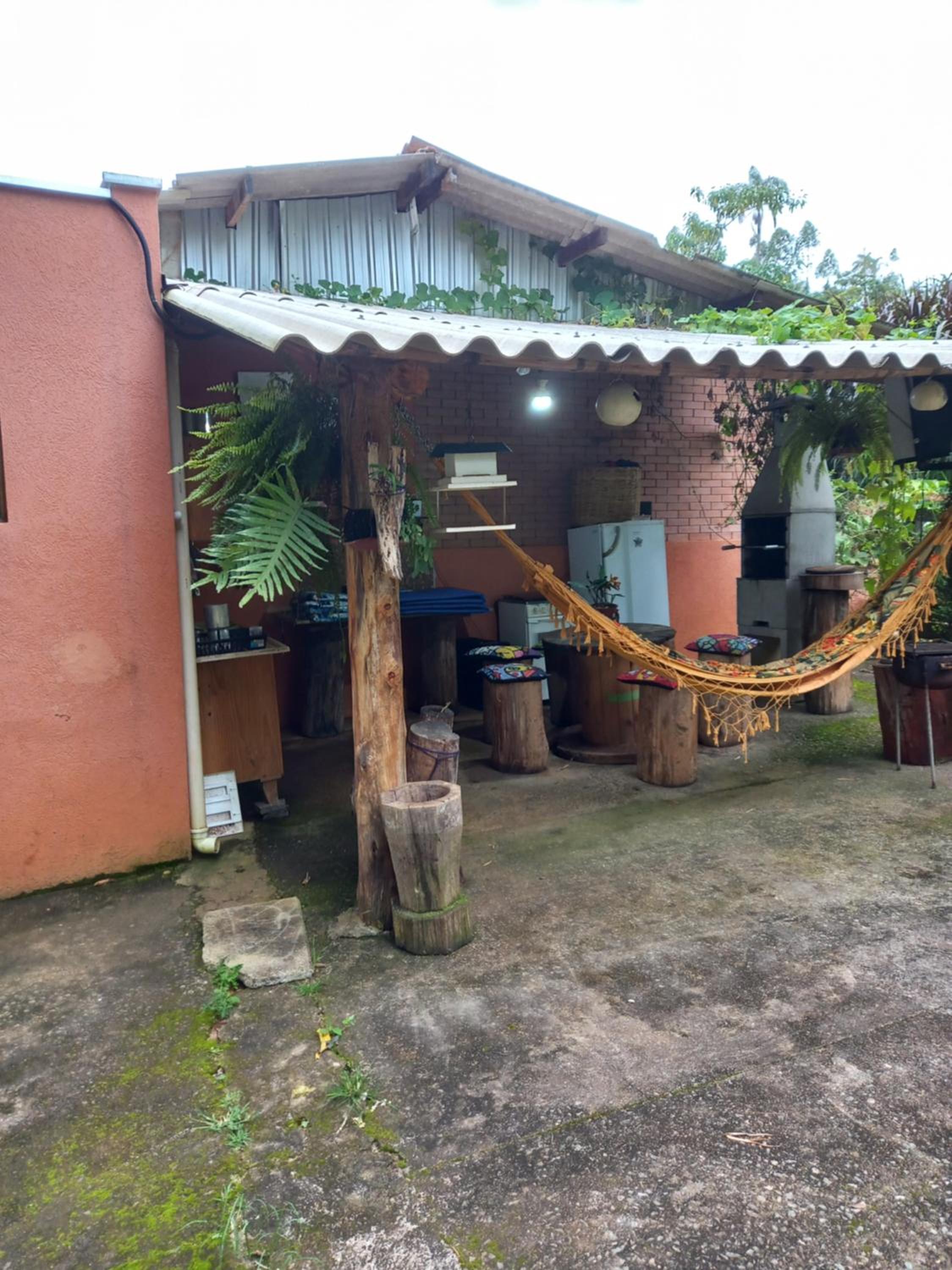 Rancho dos Pássaros Amarelos