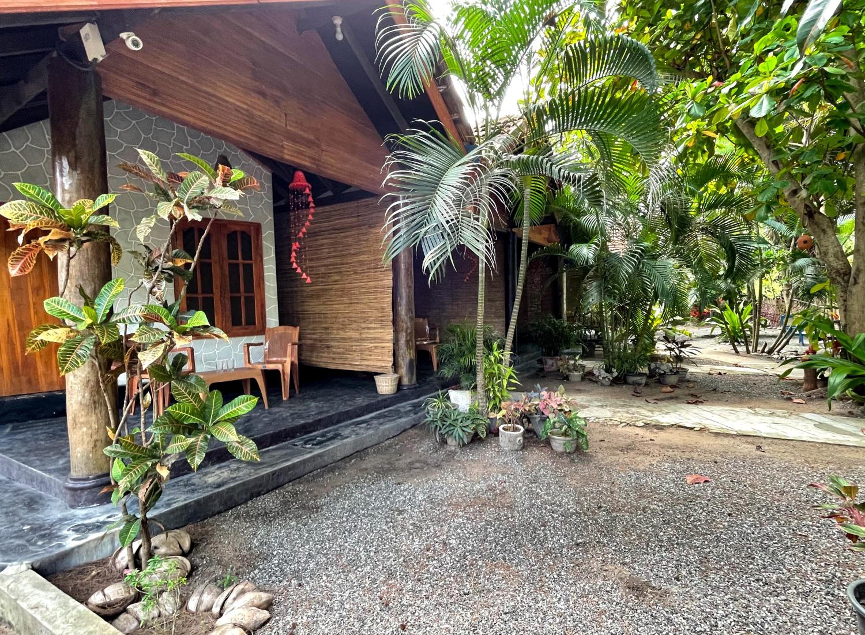 New Roy Guest House