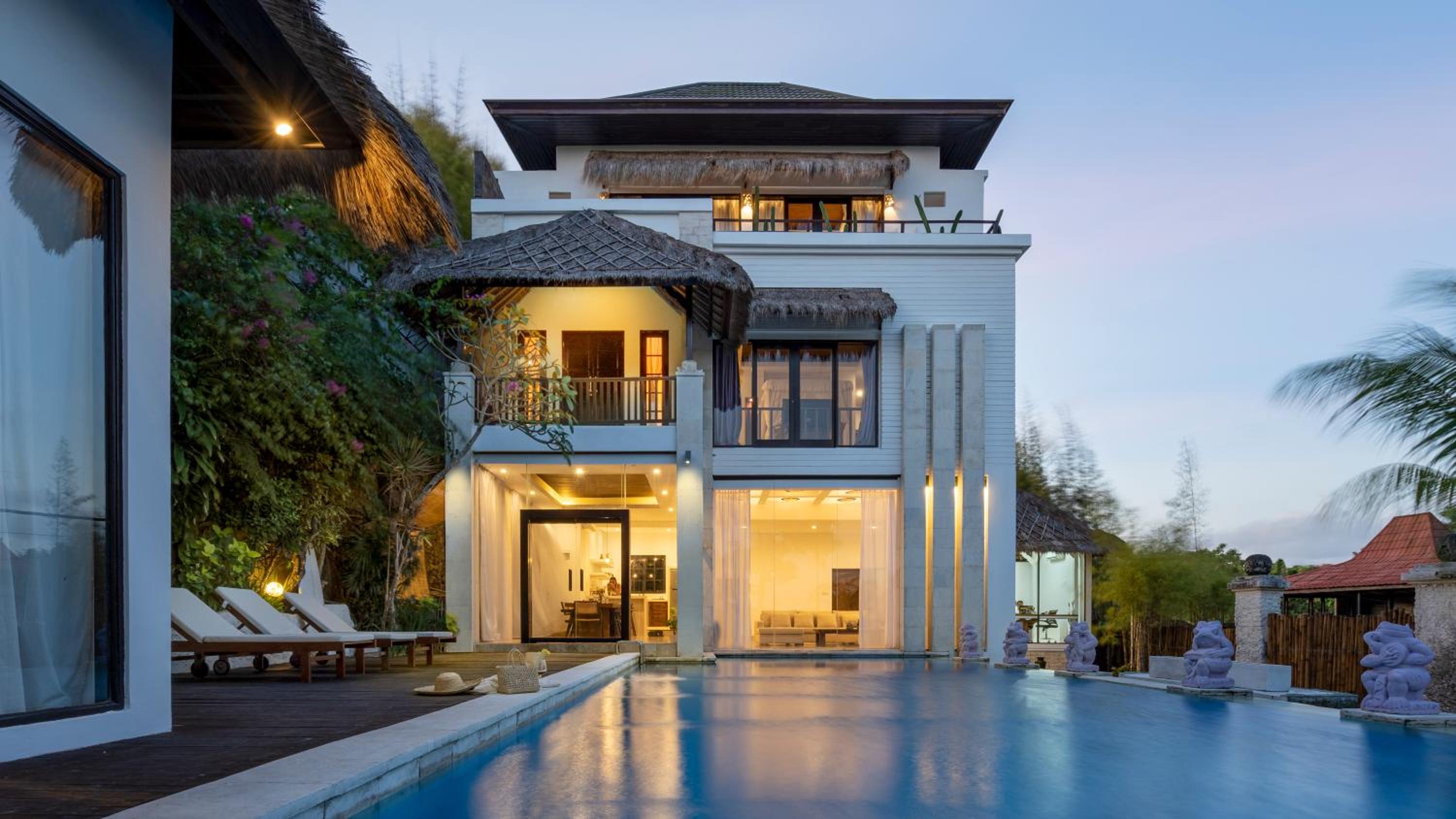 Charming 4-bedroom Villa - Melasti Beach
