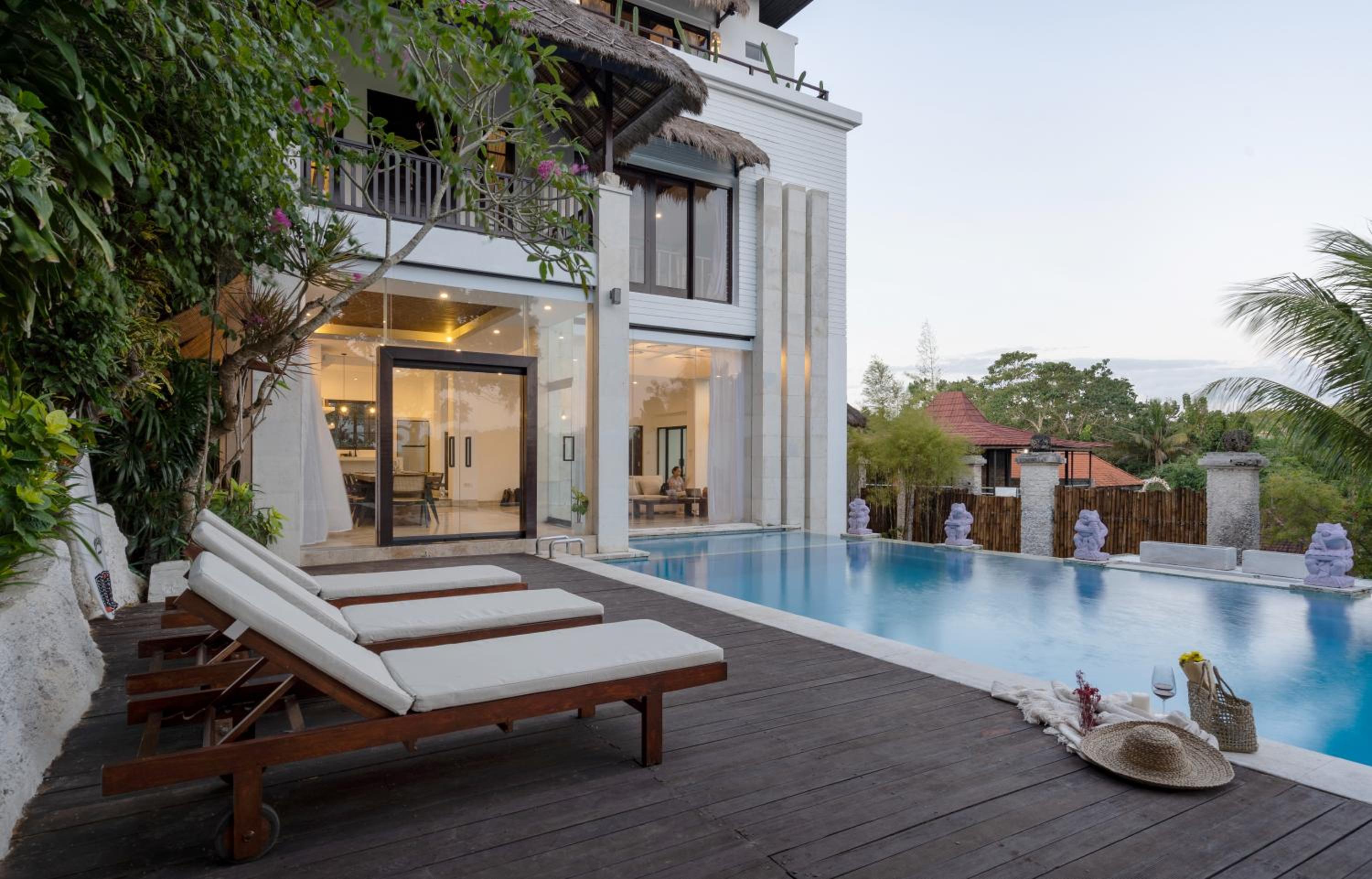 Charming 4-bedroom Villa - Melasti Beach
