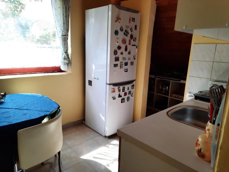 Tahi Apartman