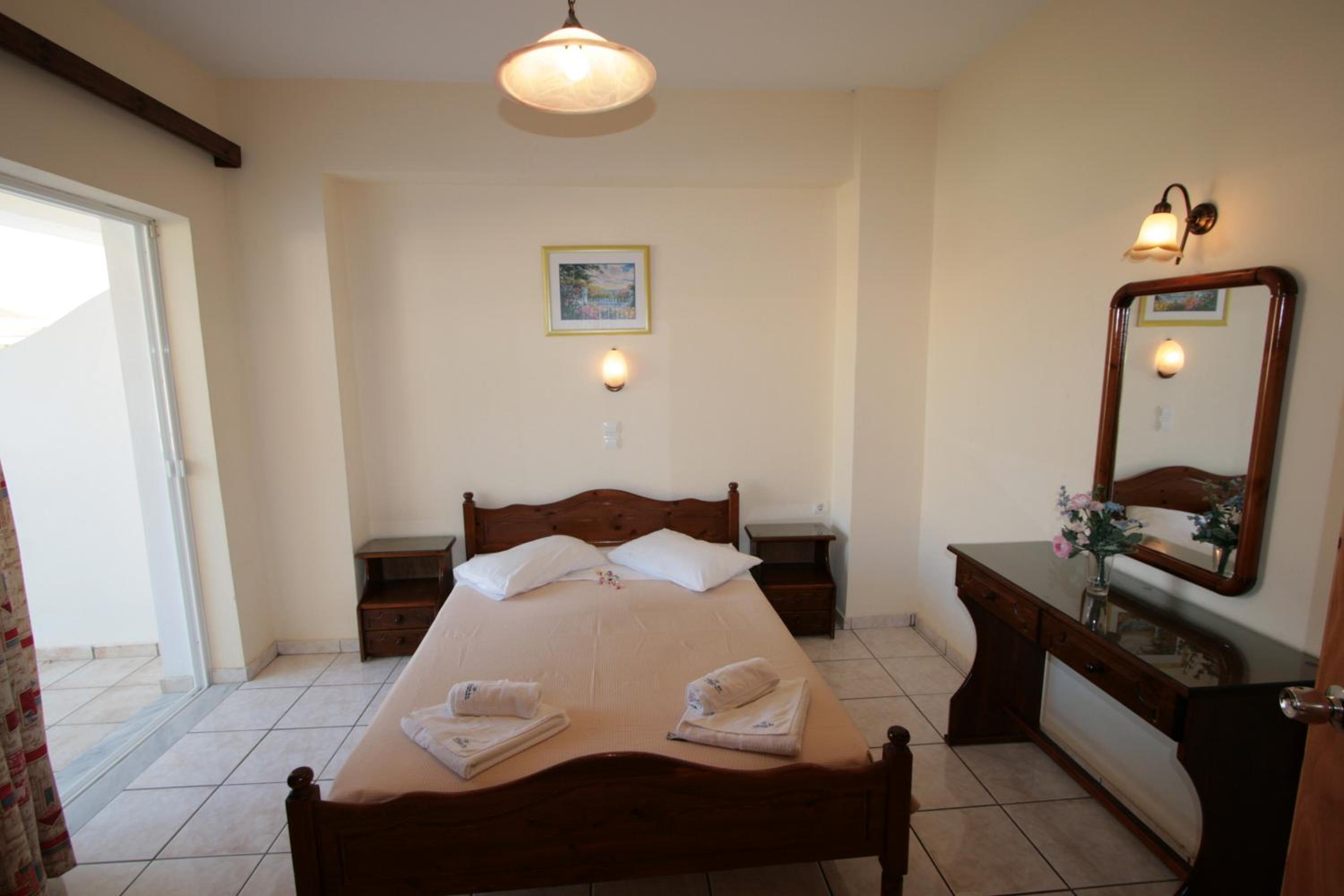 Laganas Vacations - Village Inn Studios  Family Apartments - Property Image 6