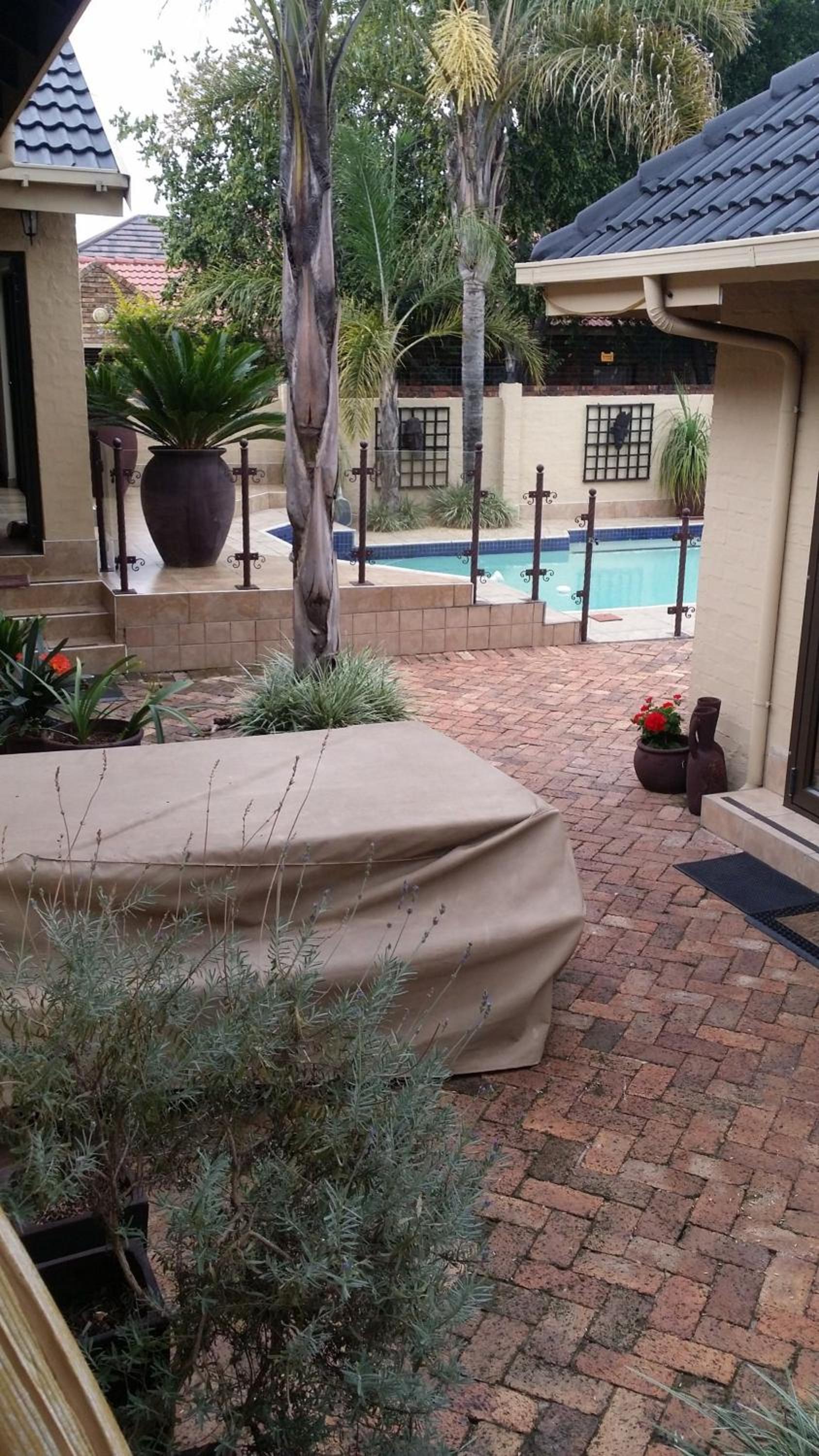 Villa Xanelle Boutique Guest House view 5