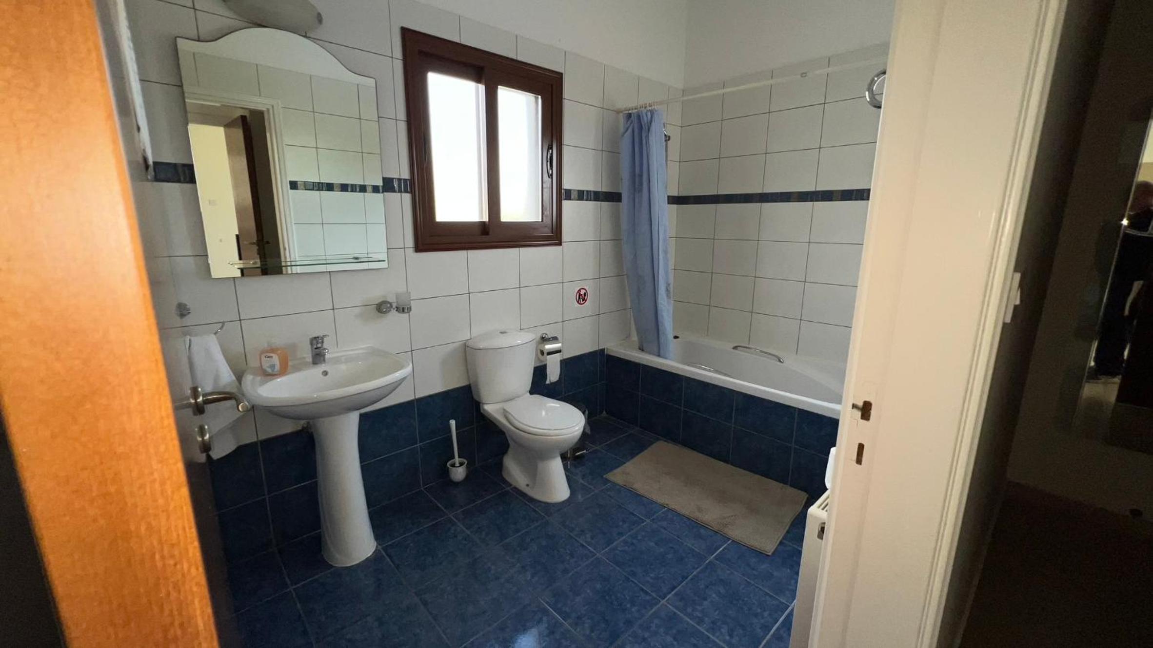 Photo 76