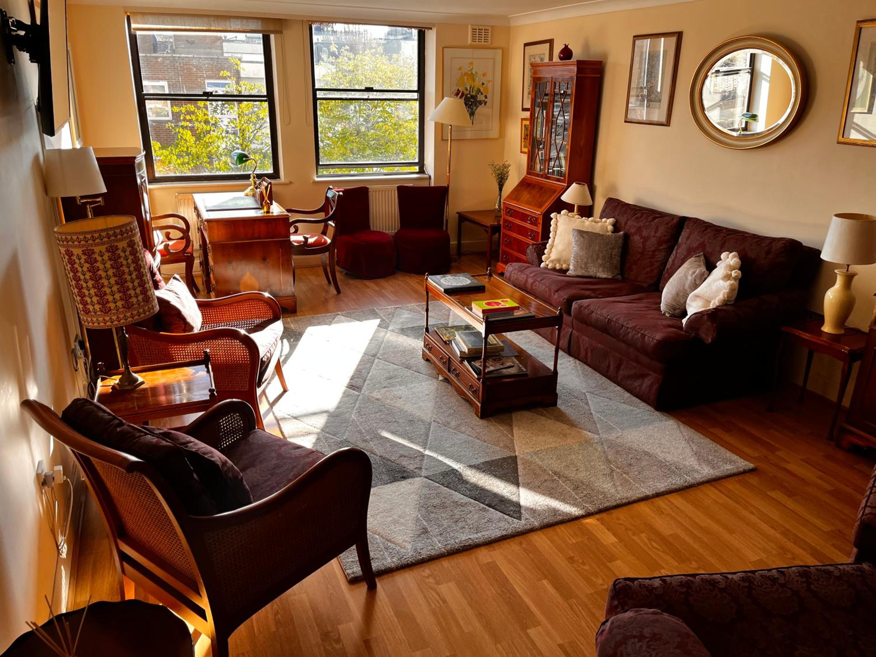 Hyde Park Great for Families 2beds & 2baths flat Fantastic location!