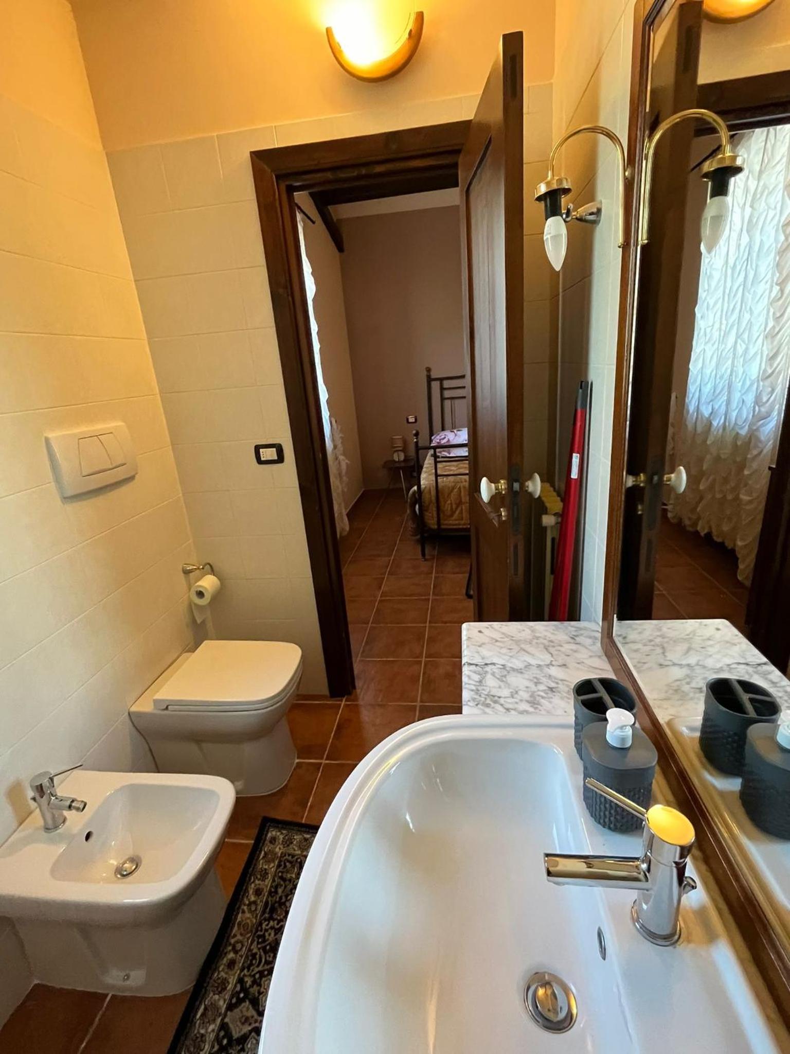 Villa Isabella alloggi e camere con parcheggio interno custodito