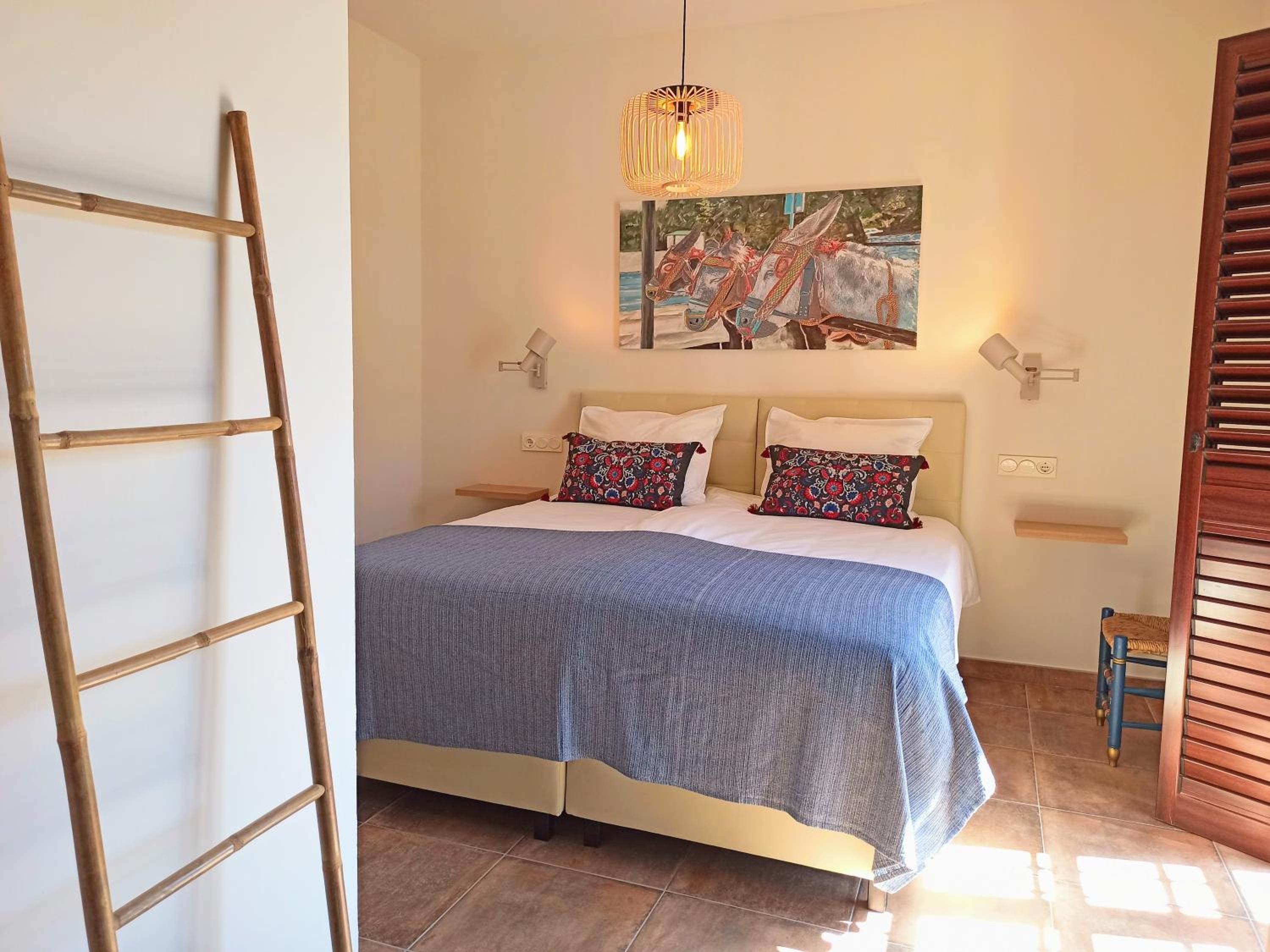 Loma Serena Luxury Villa met verwarmd zwembad en tennisbaan