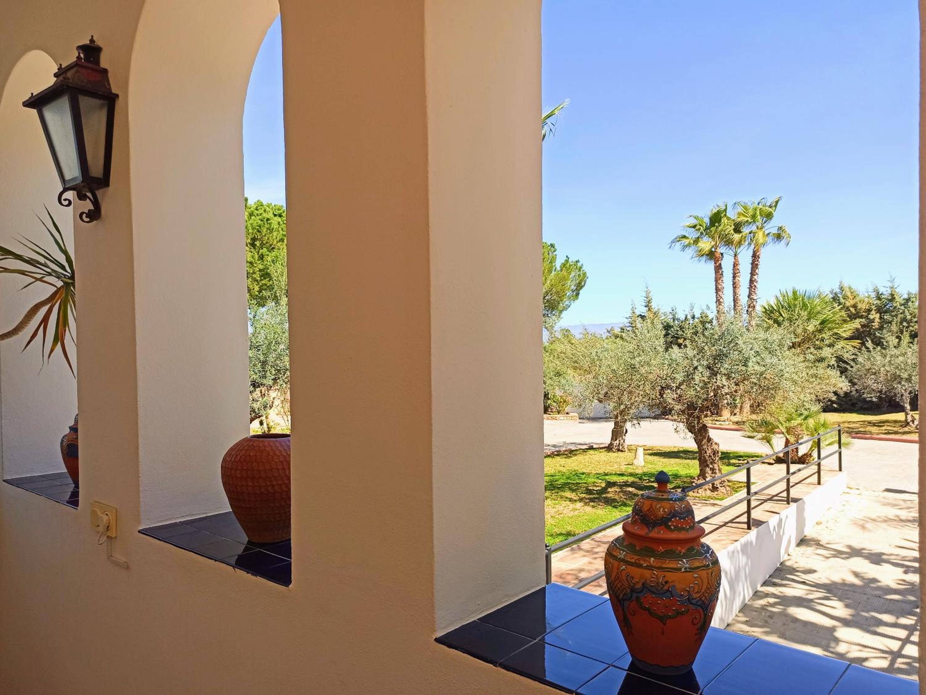Loma Serena Luxury Villa met verwarmd zwembad en tennisbaan