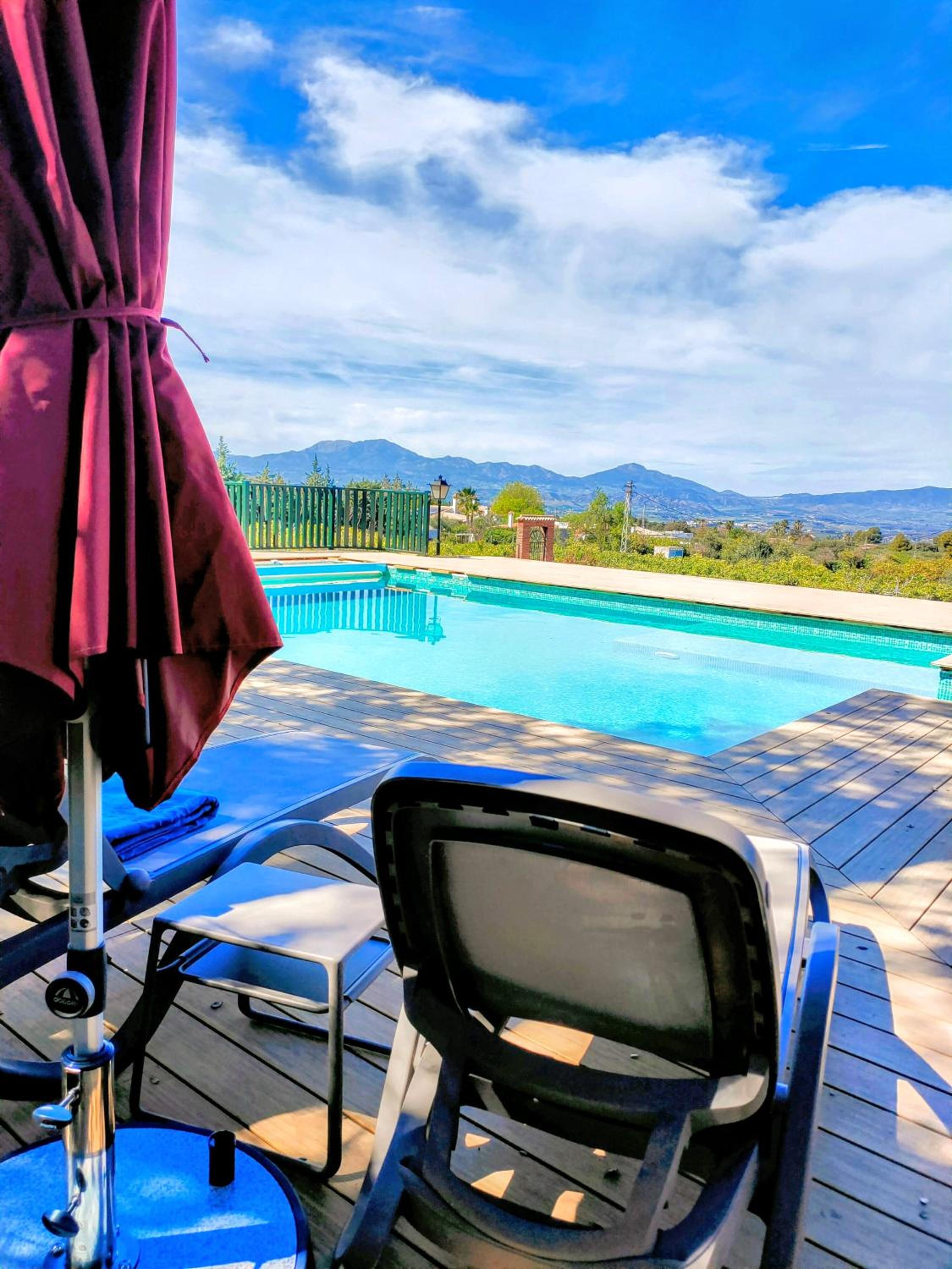 Loma Serena Luxury Villa met verwarmd zwembad en tennisbaan