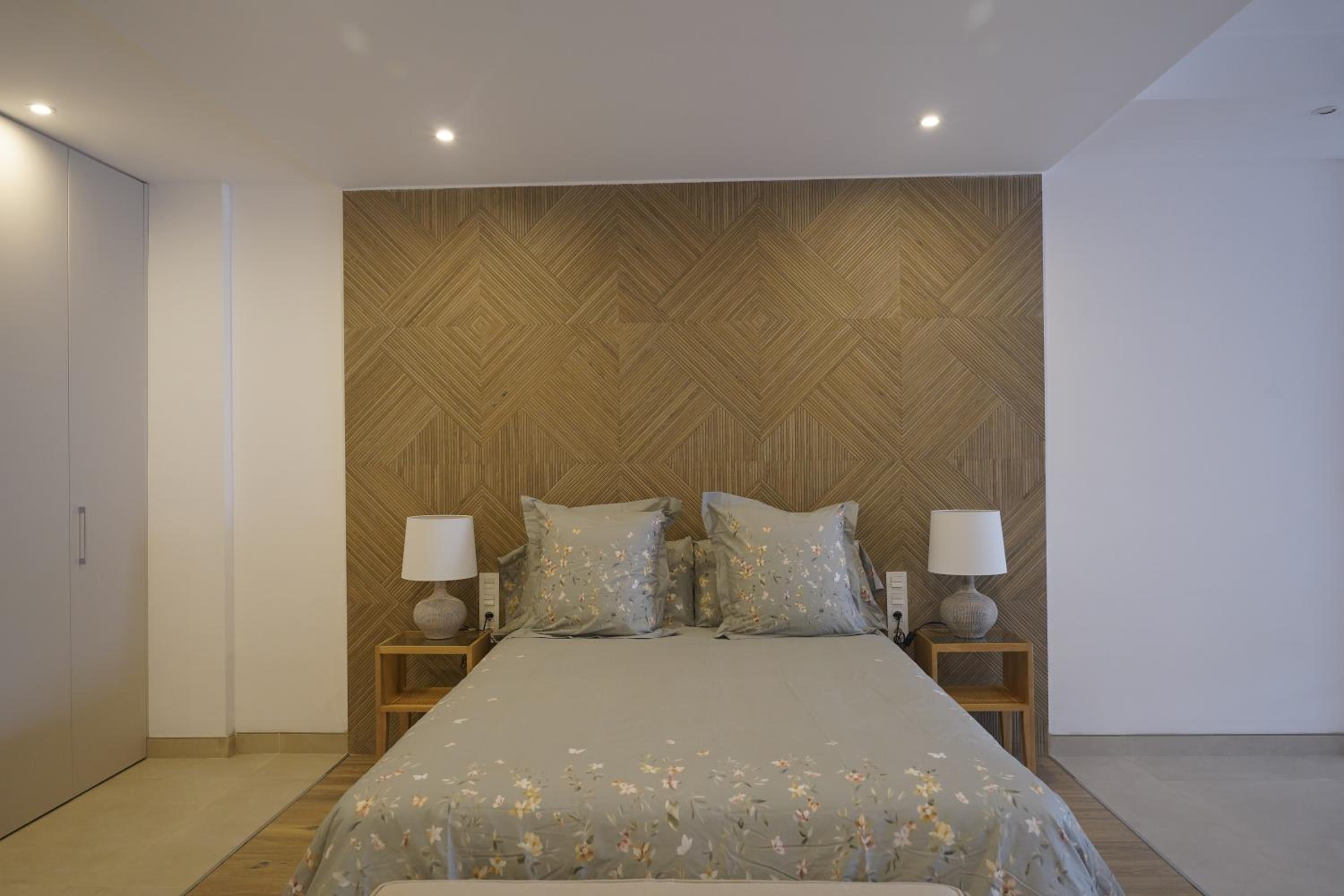 Rooms & Suites Loft 2F - Central Arrecife, Lanzarote - Free Parking view 3