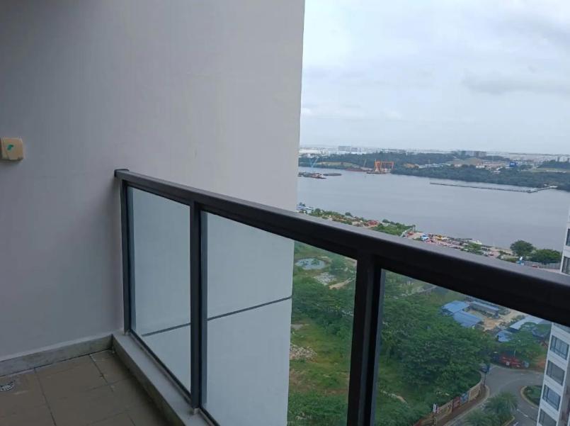 R&F Princess Cove - JB Causeway - Sauna - Netflix - Hotel Like Facilities