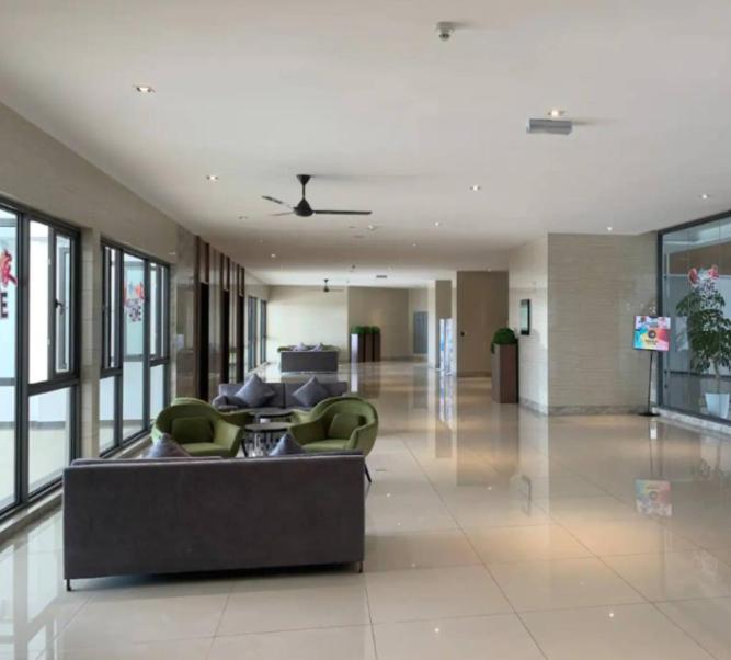 R&F Princess Cove - JB Causeway - Sauna - Netflix - Hotel Like Facilities