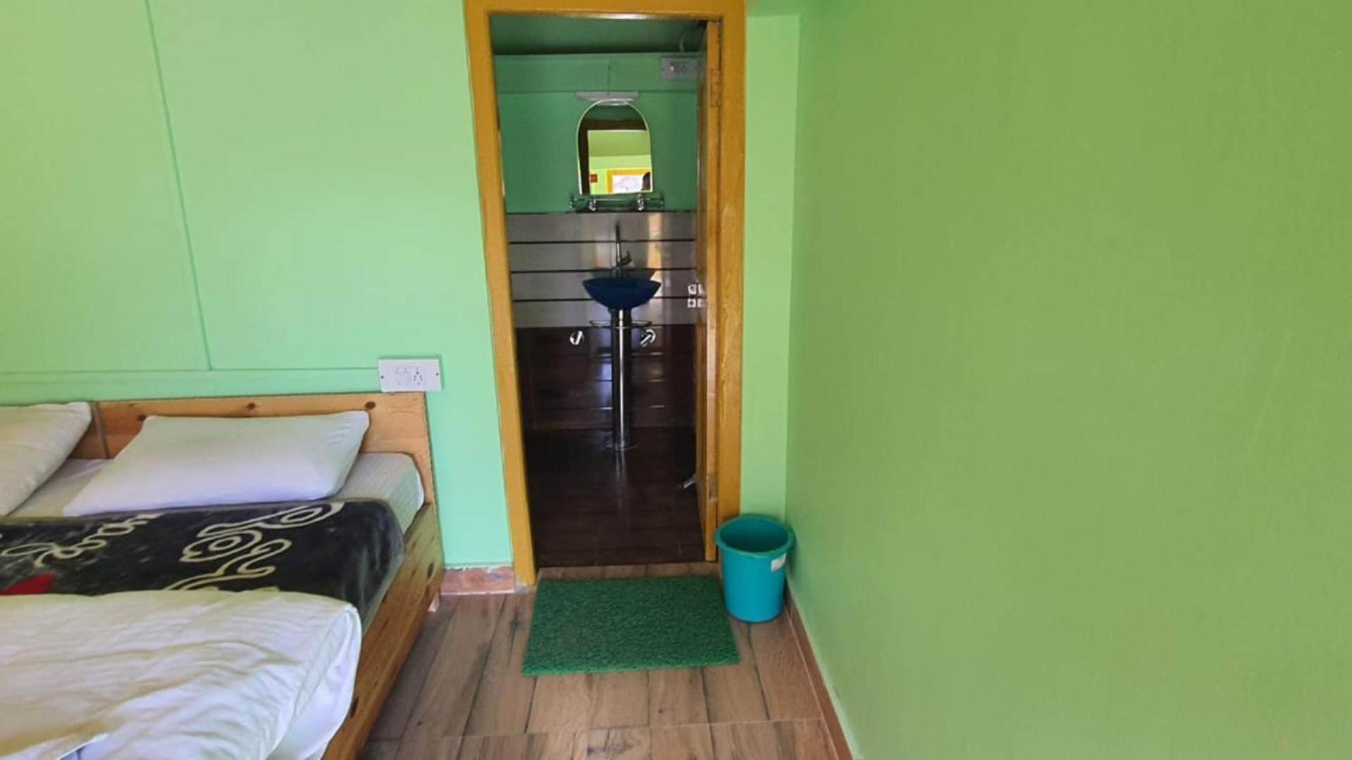 Photo 15
