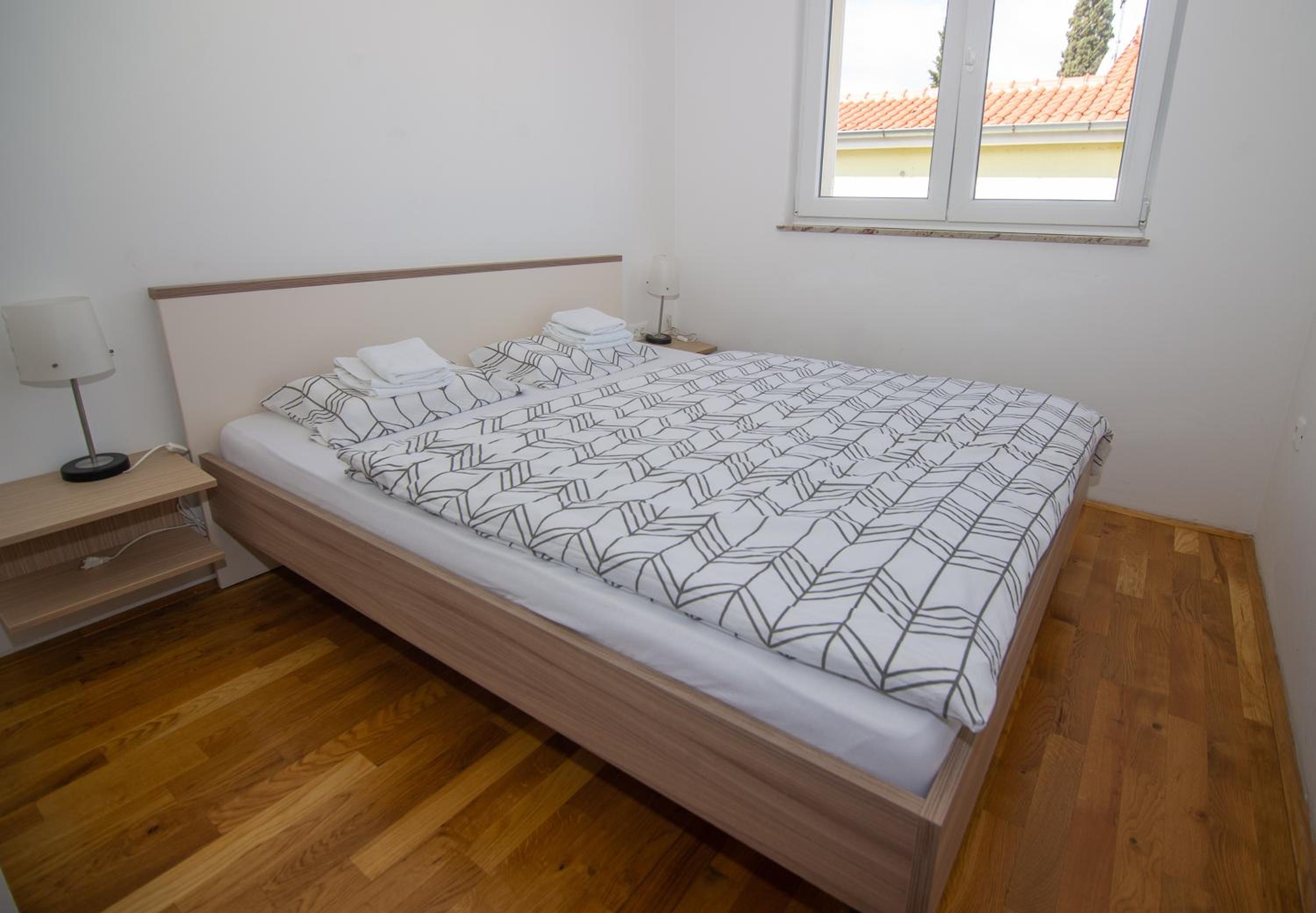 Apartments Davor