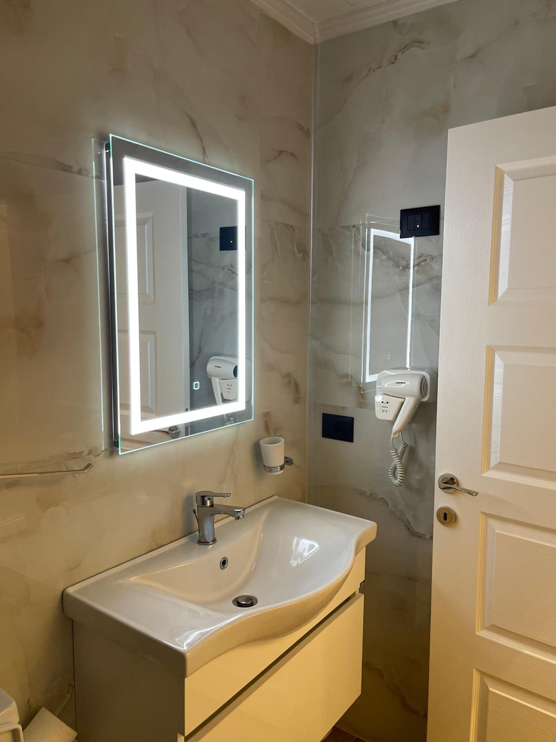 Daily Rent Studio Apartments