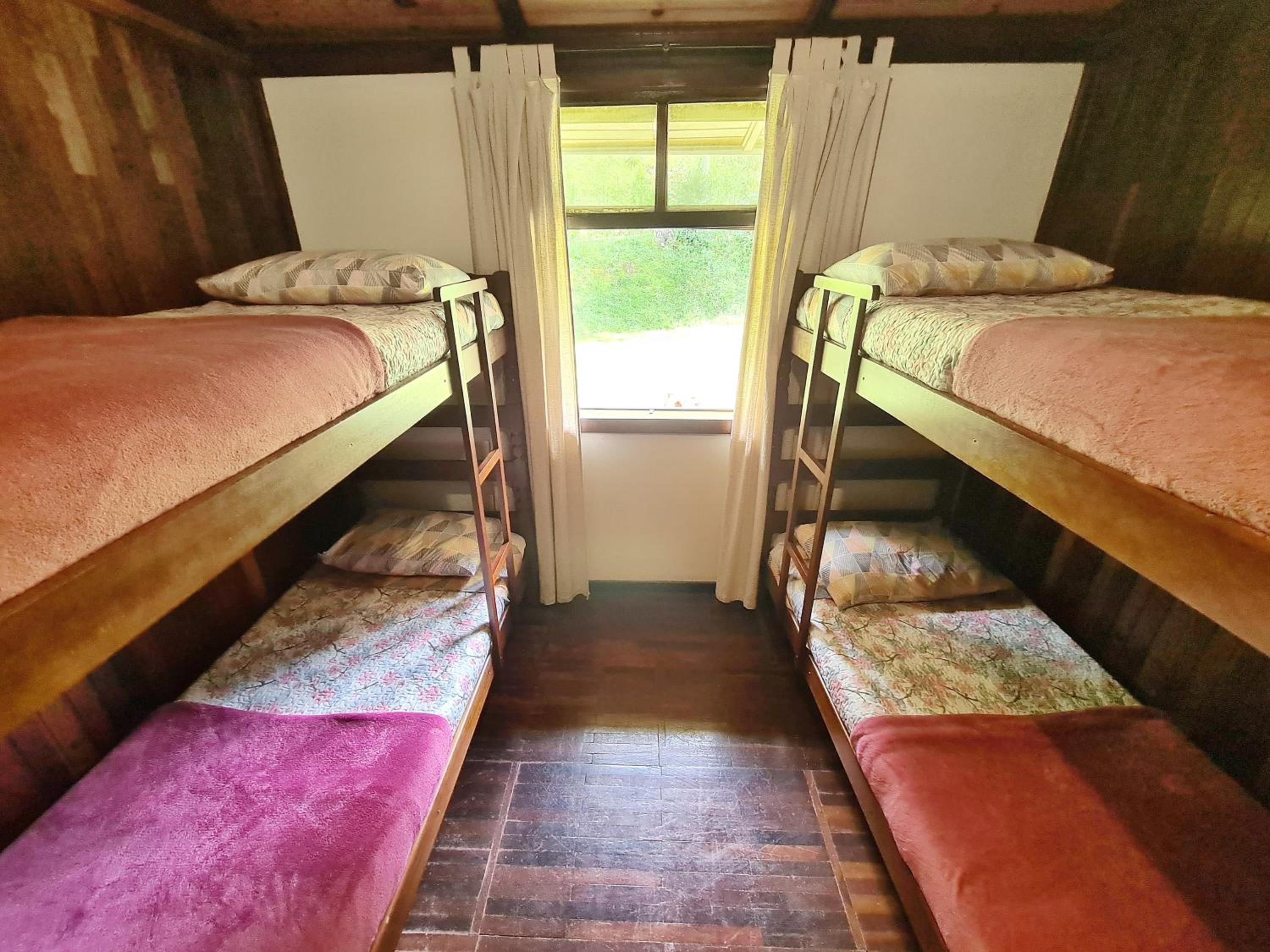 CASA EM CONDOMÍNIO