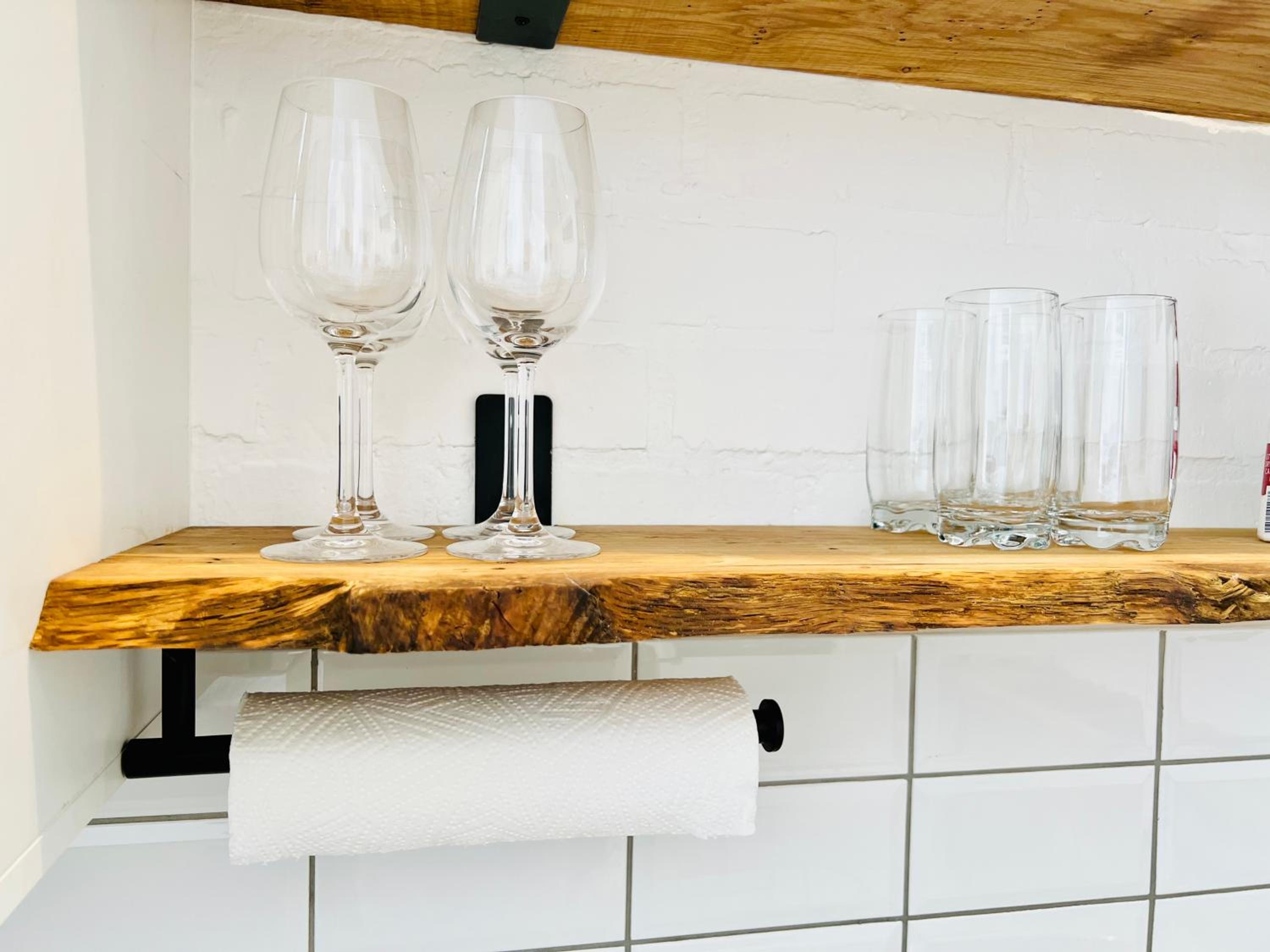Industrial CHIC Apartment 113 - Luxury City Escape, Washing Machine & Fast WiFi