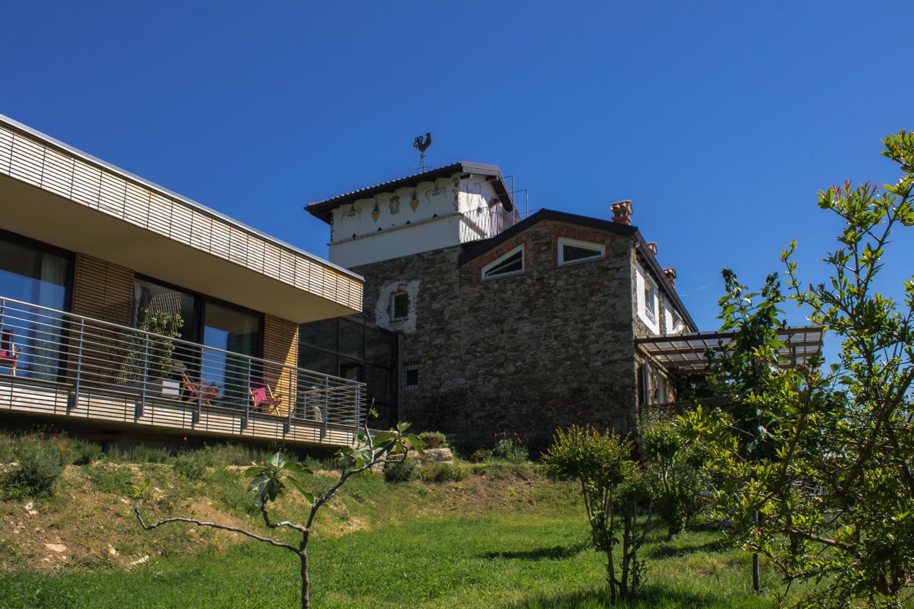 Photo 12