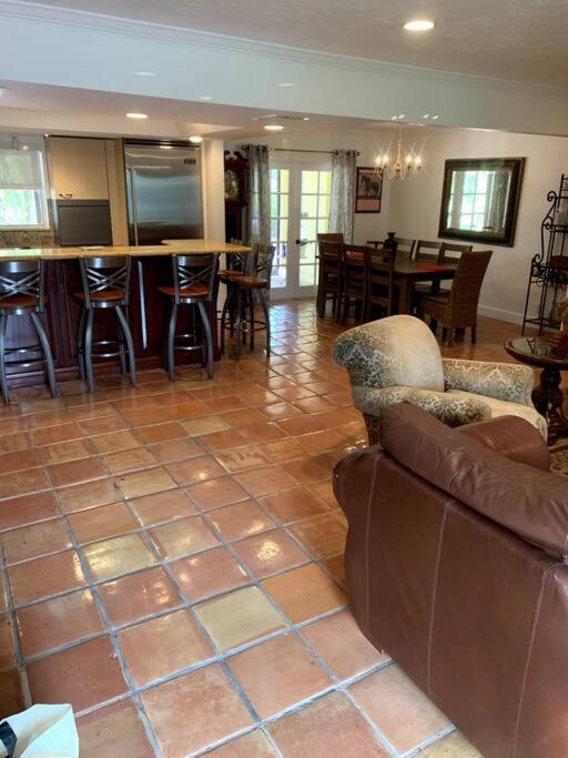 Private Gated horse farm minutes from the beach and downtown view 3