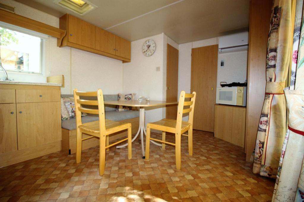 Harbers zonvakanties chalets met airco camping Leï Suves Roquebrune sur Argens
