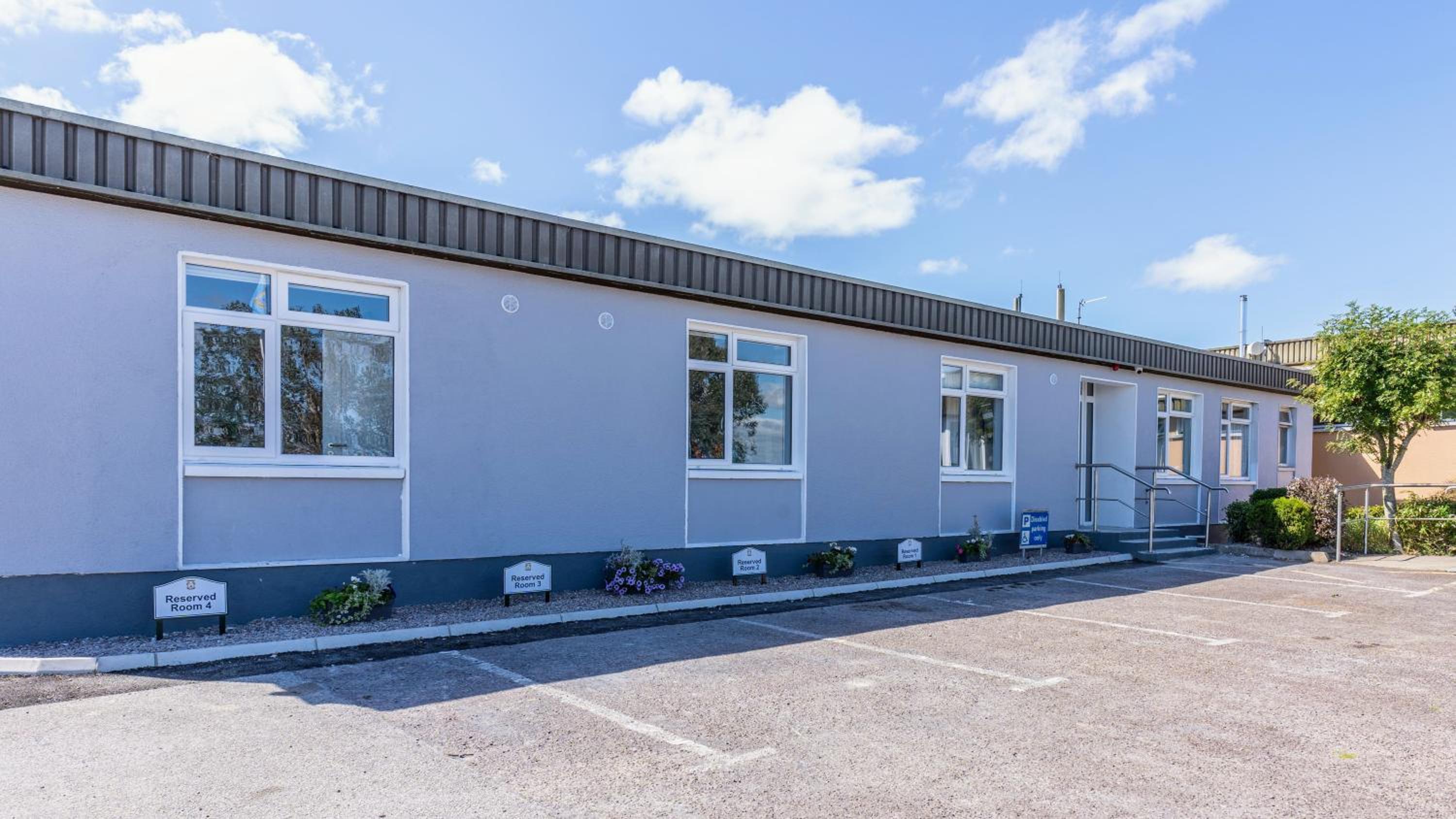 Burrows Lodge, Tramore Beach Room 5