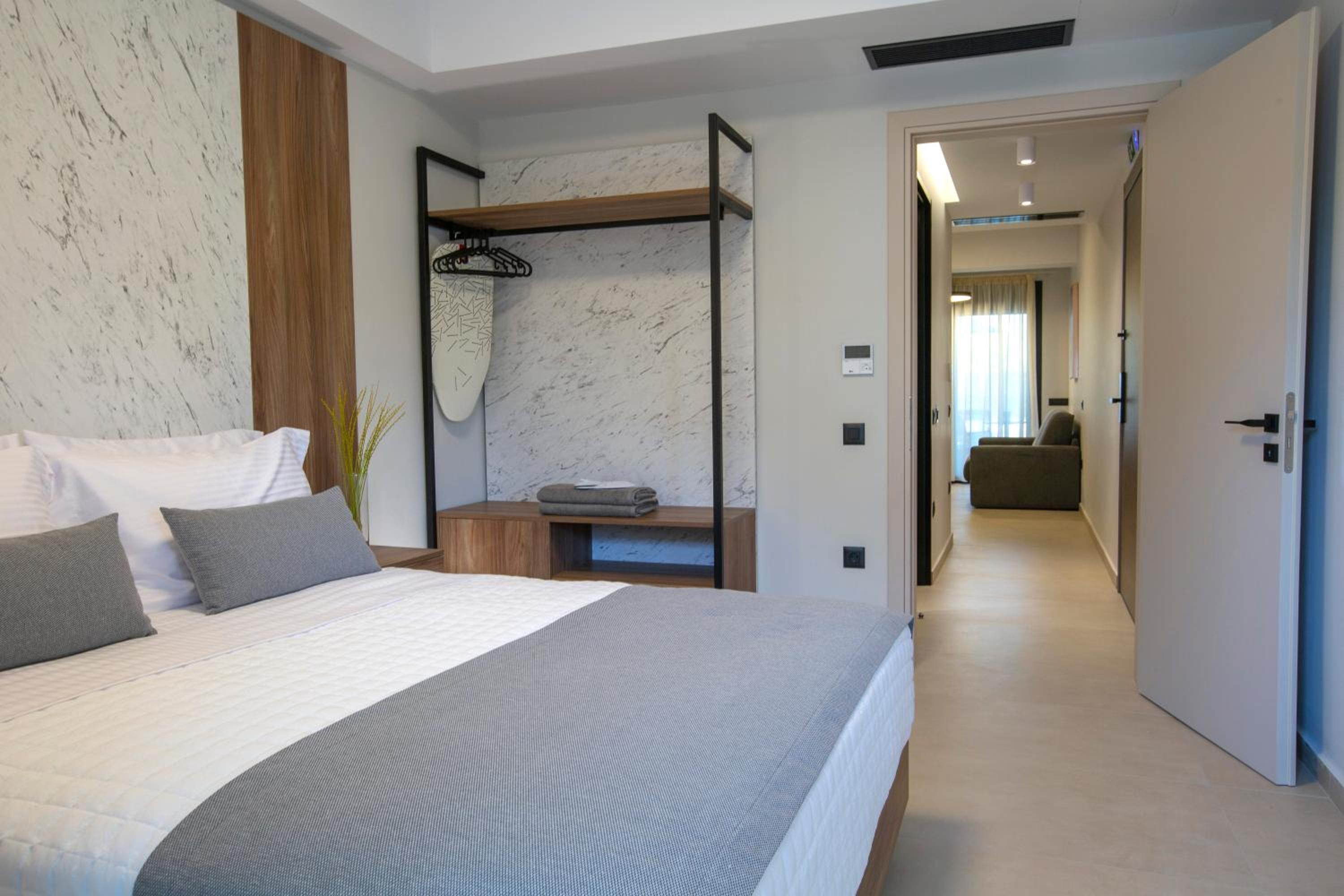 Arente Apartments