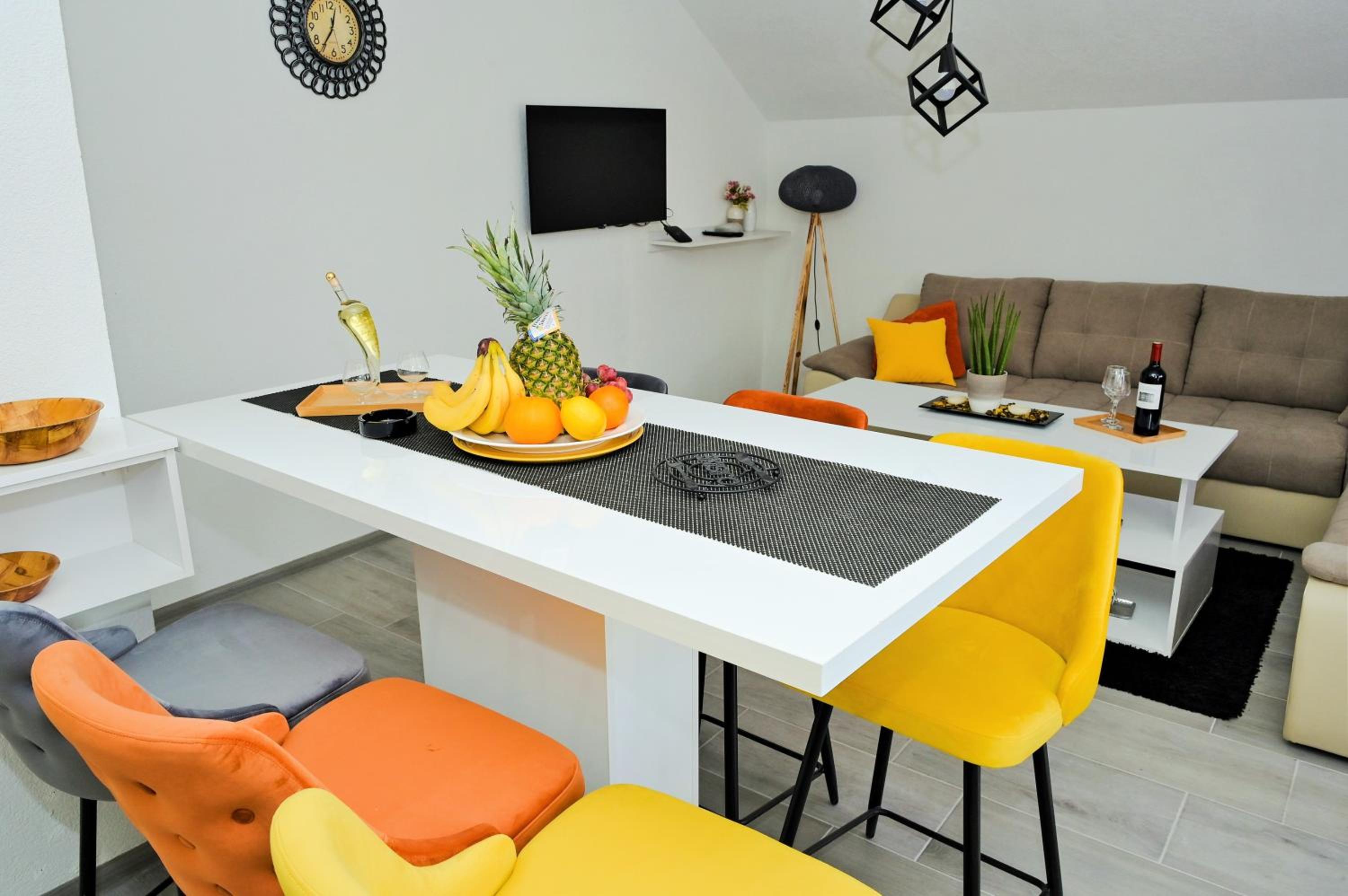 Lola's House