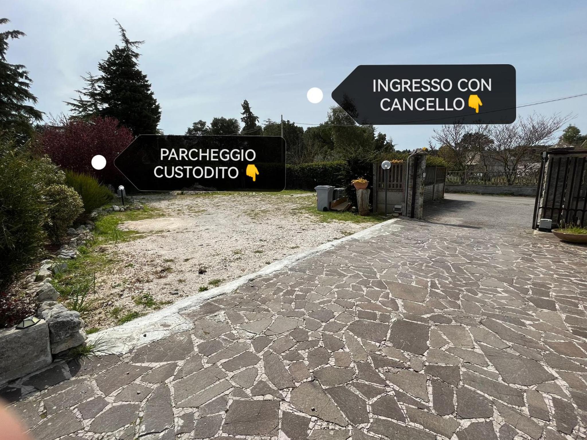 Villa Isabella alloggi e camere con parcheggio interno custodito