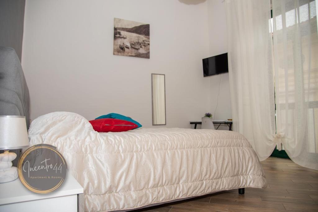 Incentro 44 en Cava deʼ Tirreni — hotel room