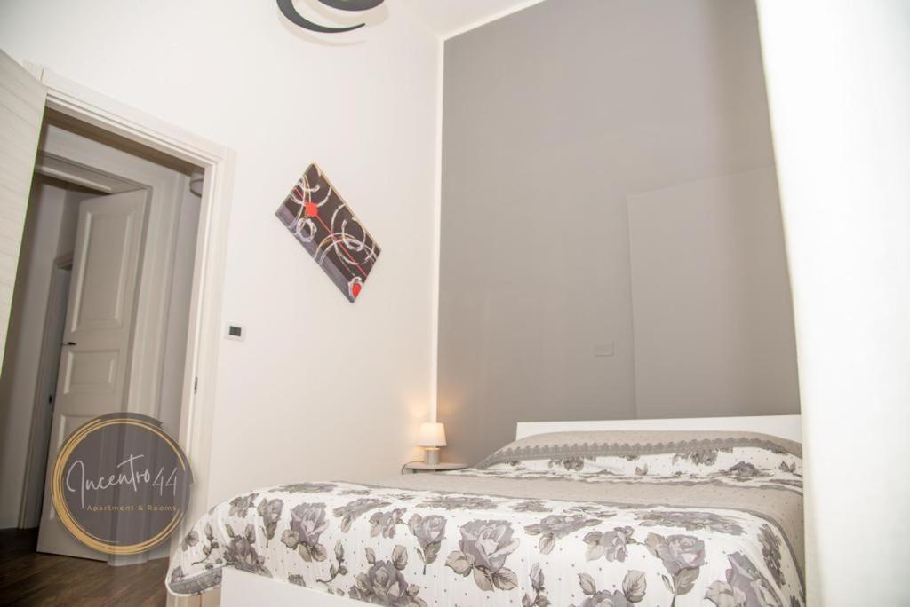 Incentro 44 en Cava deʼ Tirreni — hotel room