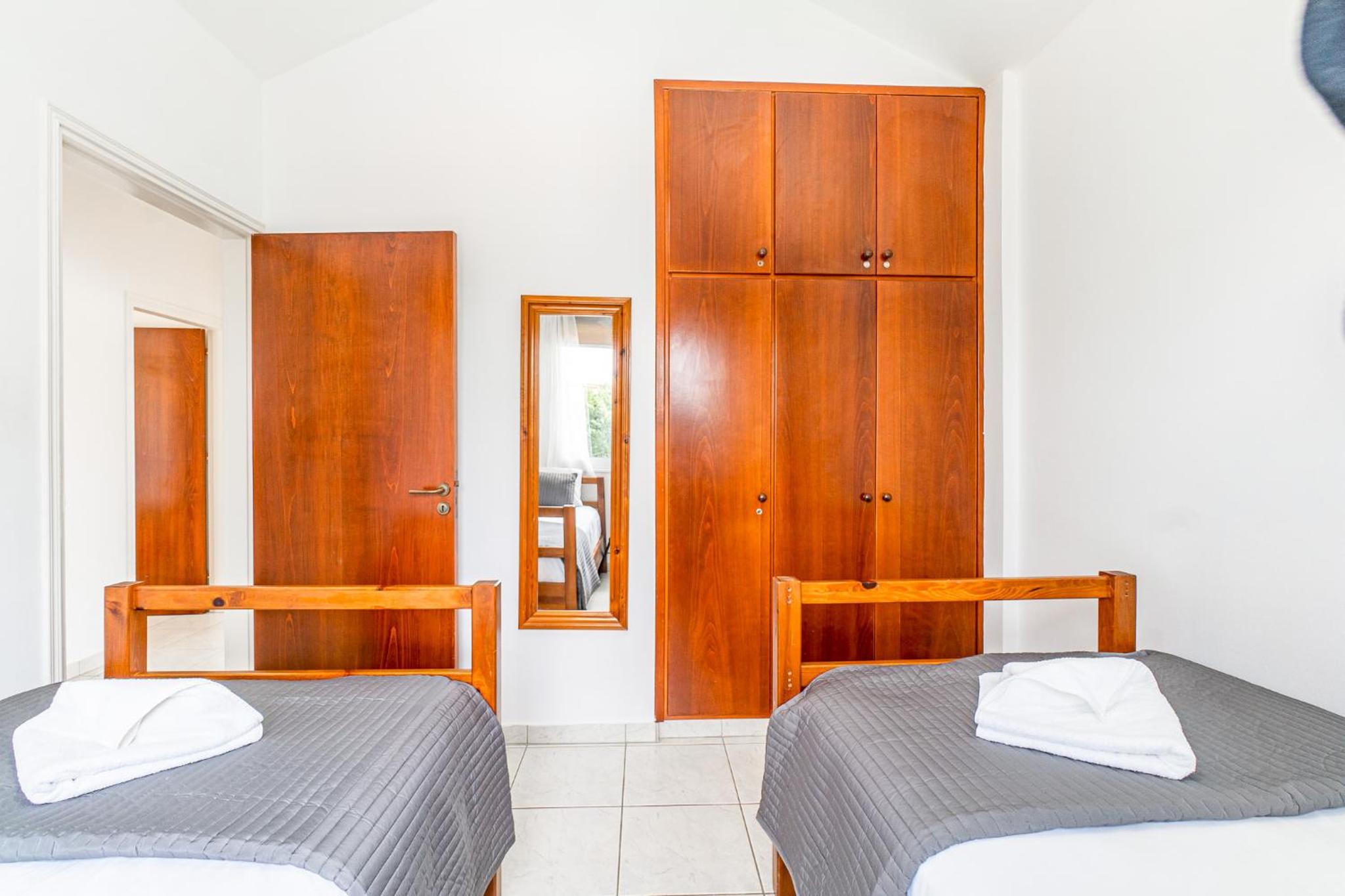 Villa Sunnyside Mandali by Ezoria Villas
