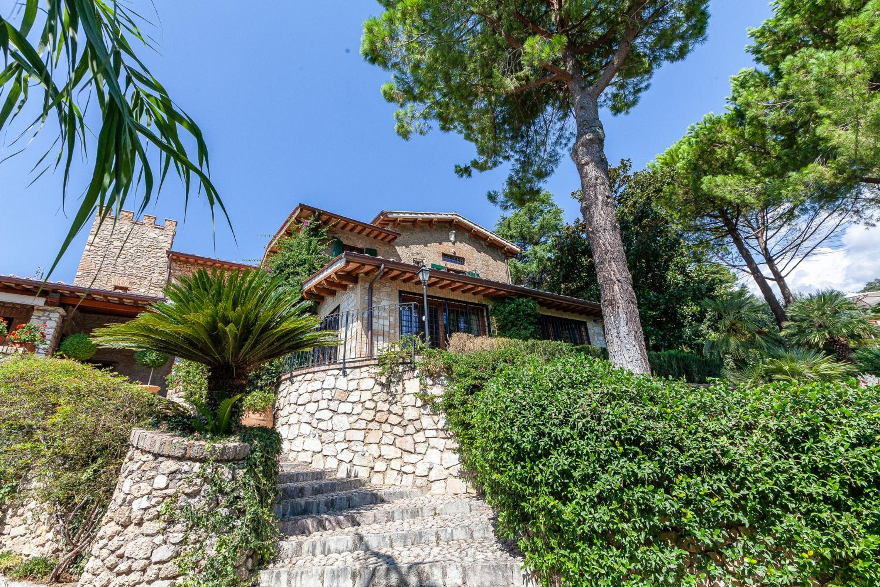 Conti Beccaris Castle by Rental in Rome