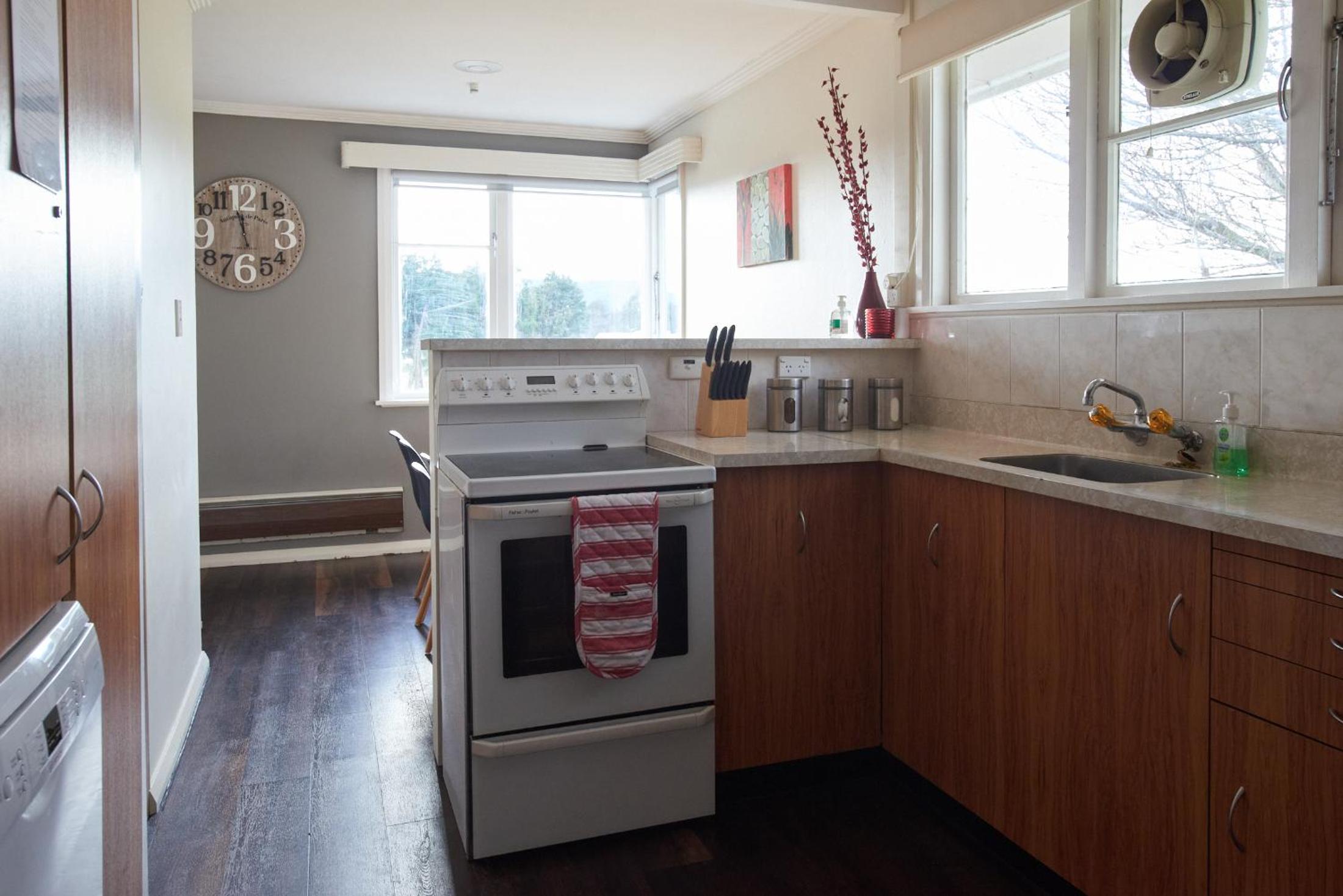 The Field House - Ohakune Holiday Home view 5