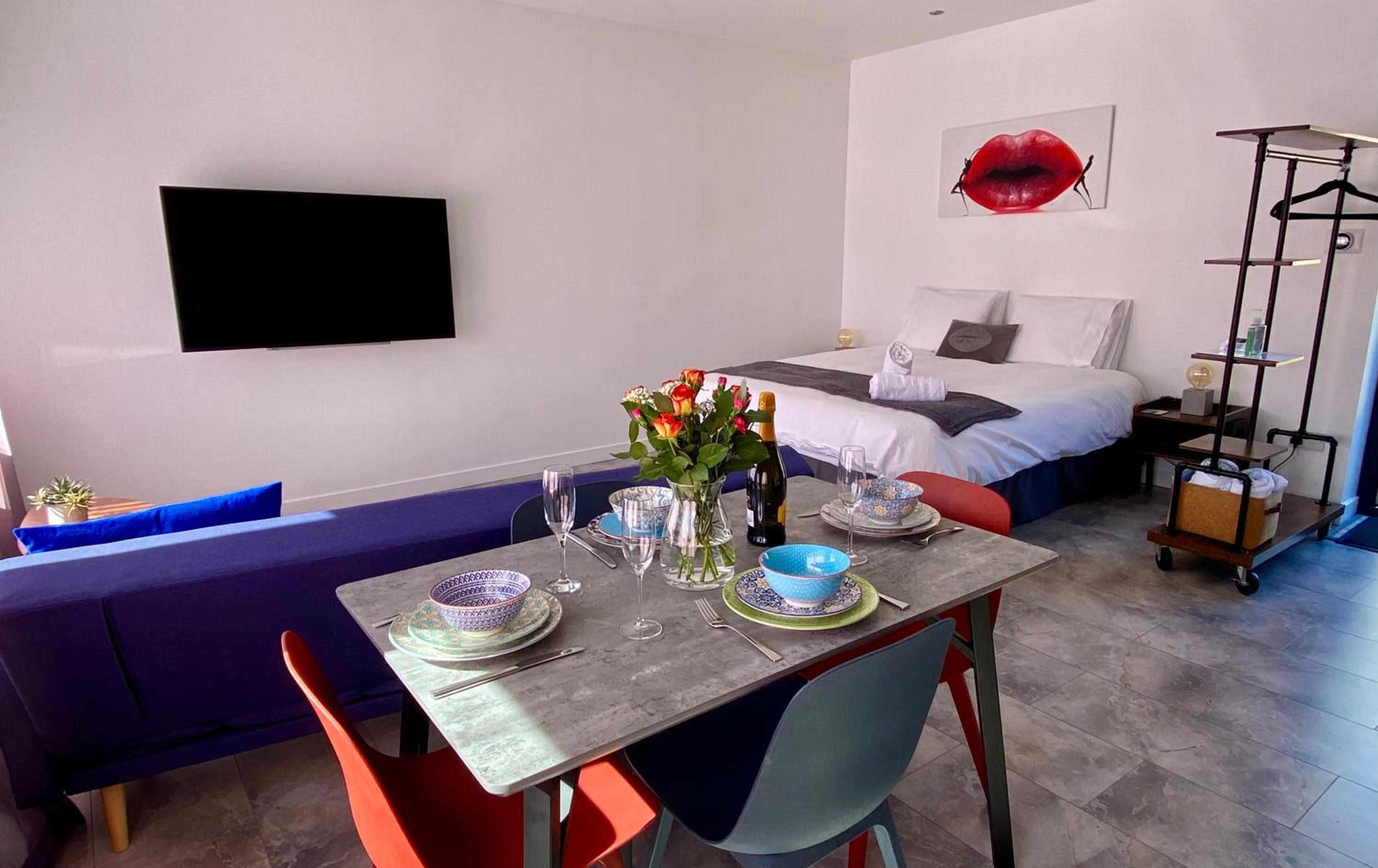 hotel room