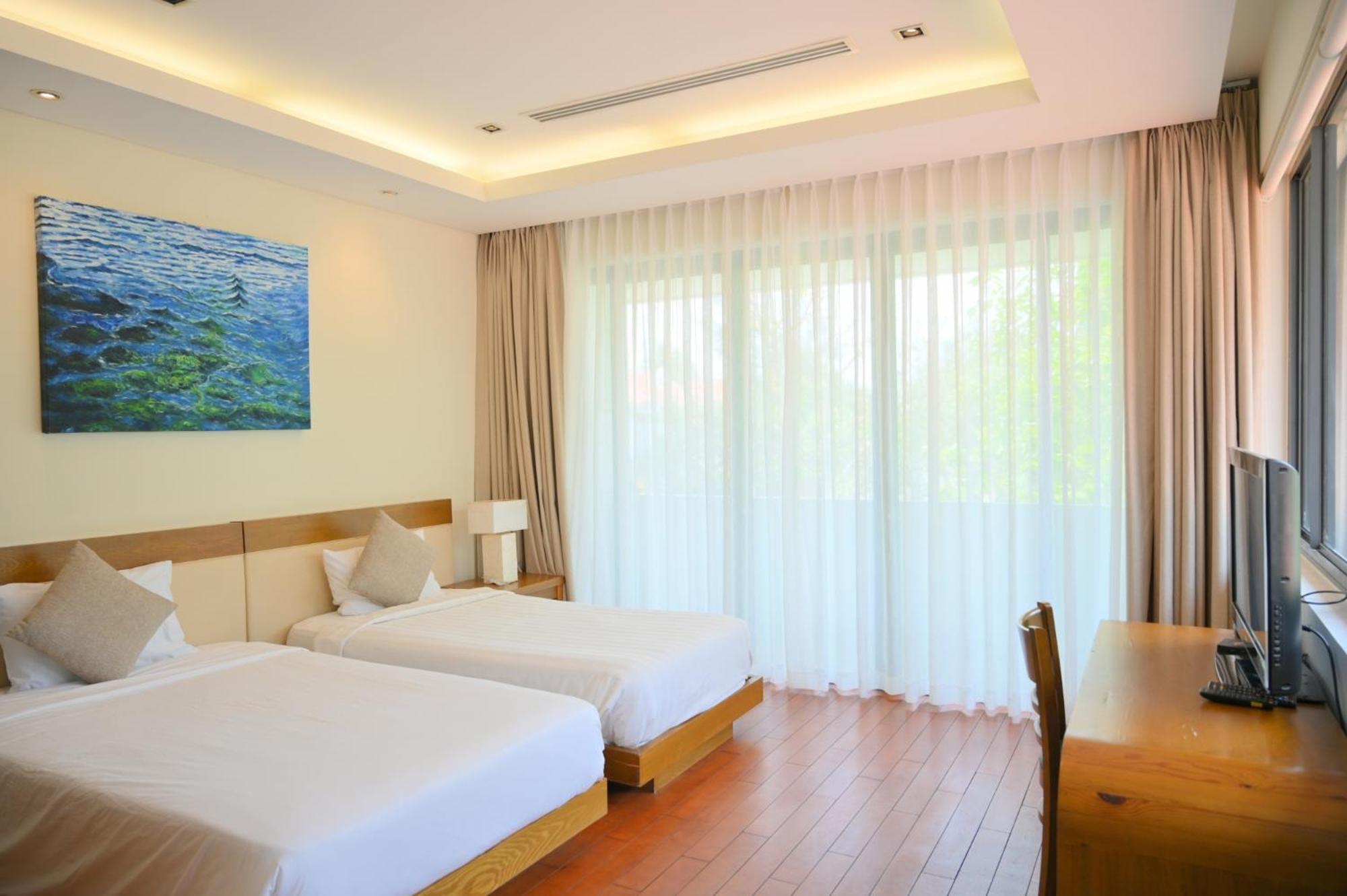 Romantic Villa with Private swimming pool, near Danang Golf Course view 3