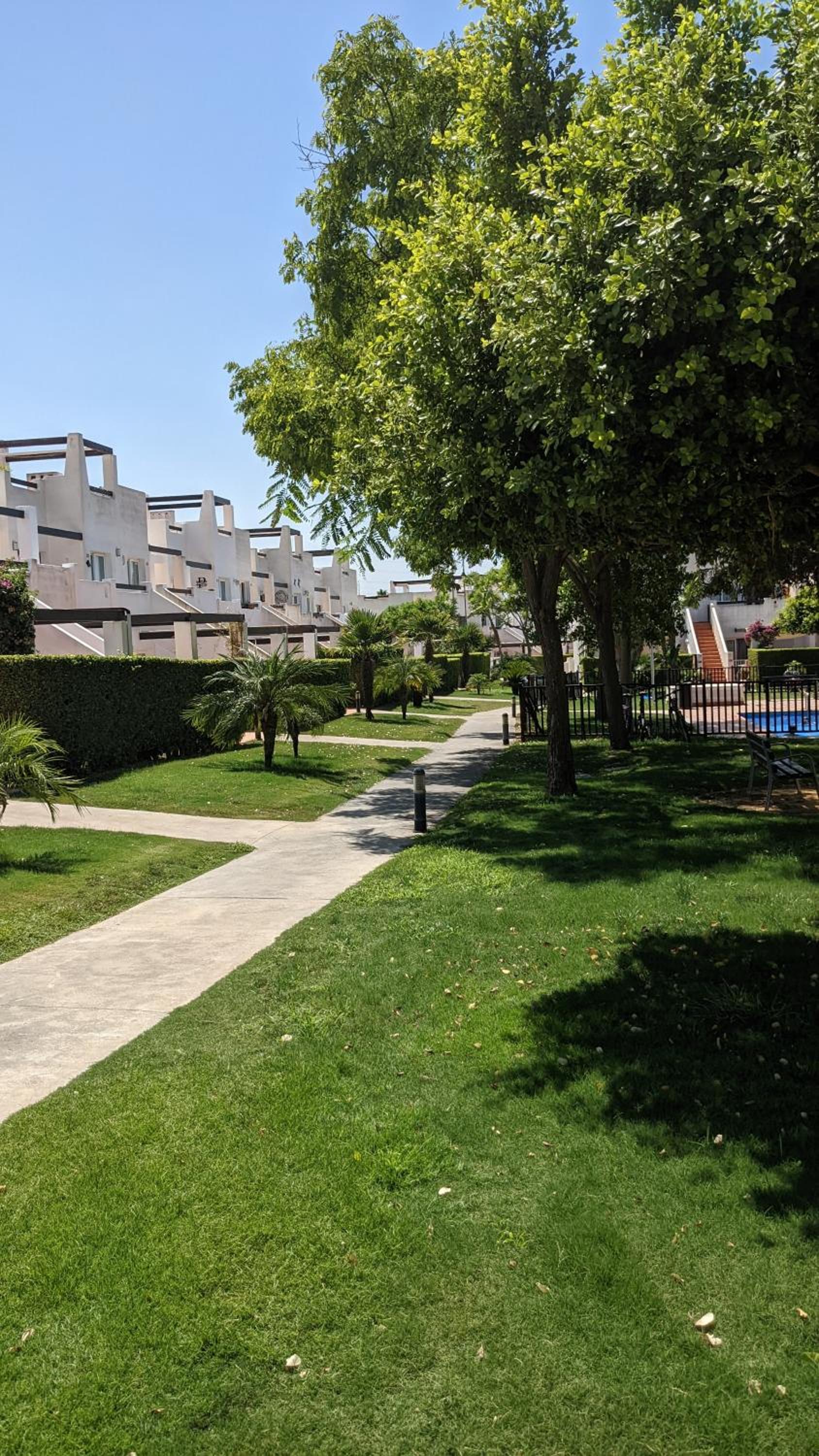 Spacious and peaceful apartment Jardin 2