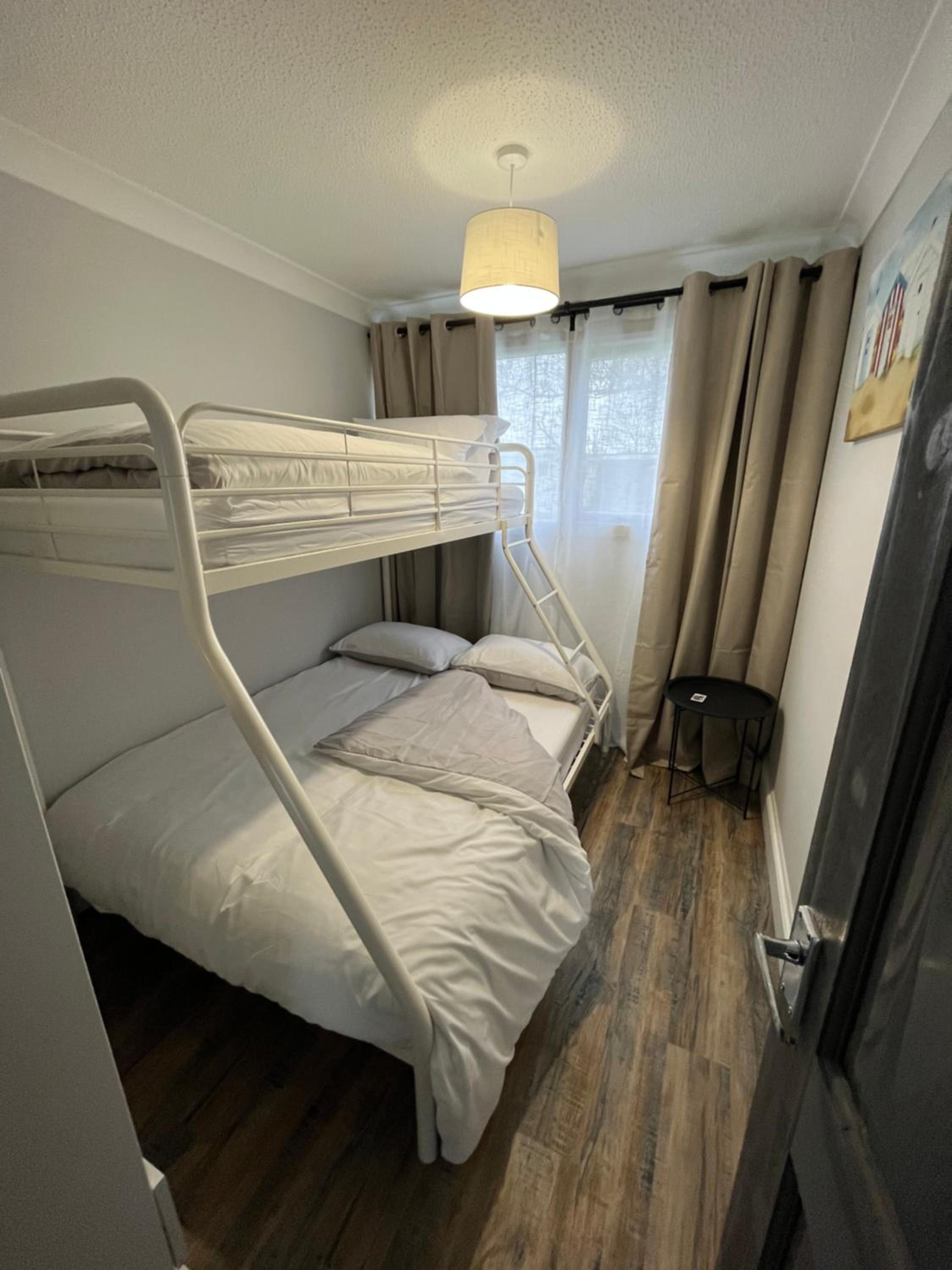 88, Two bed Chalet on Belle Aire Holiday Park - sleeps 5, pet friendly, bed linen and towels included plus onsite entertainment available