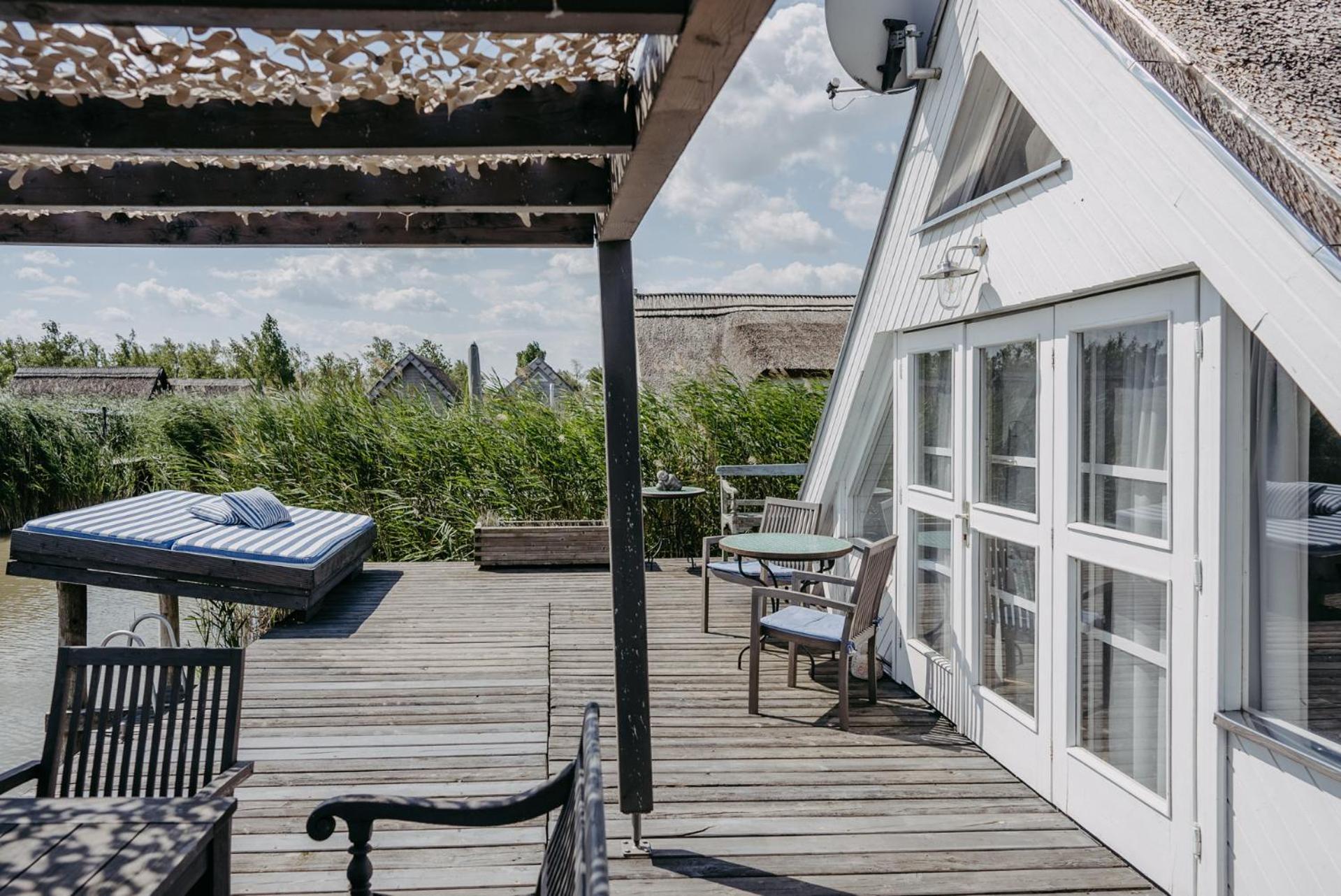 Seehütte Neusiedlersee inklusive Elektroboot
