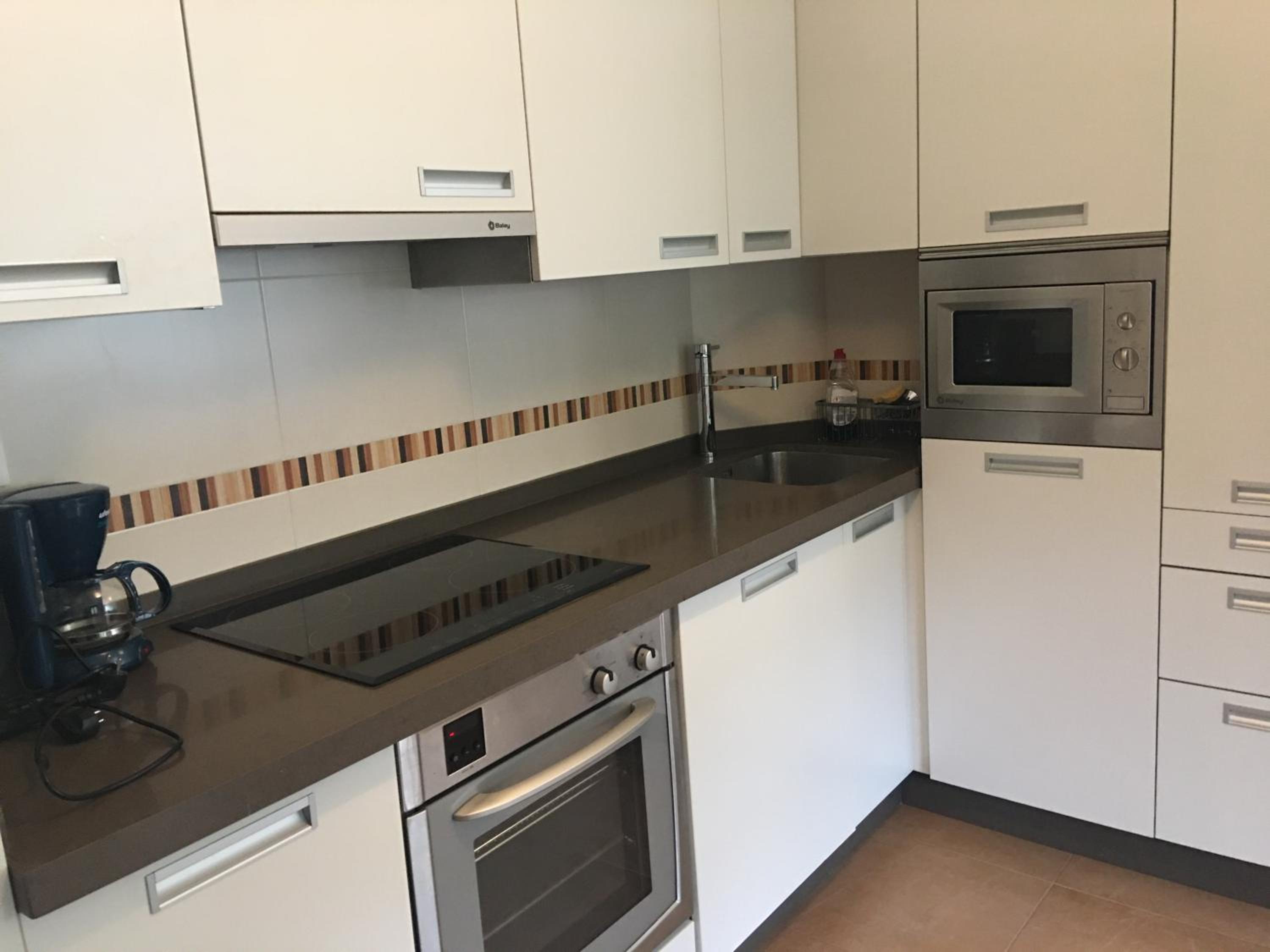 Apartamento en Porto do Barqueiro con terraza mirando al mar