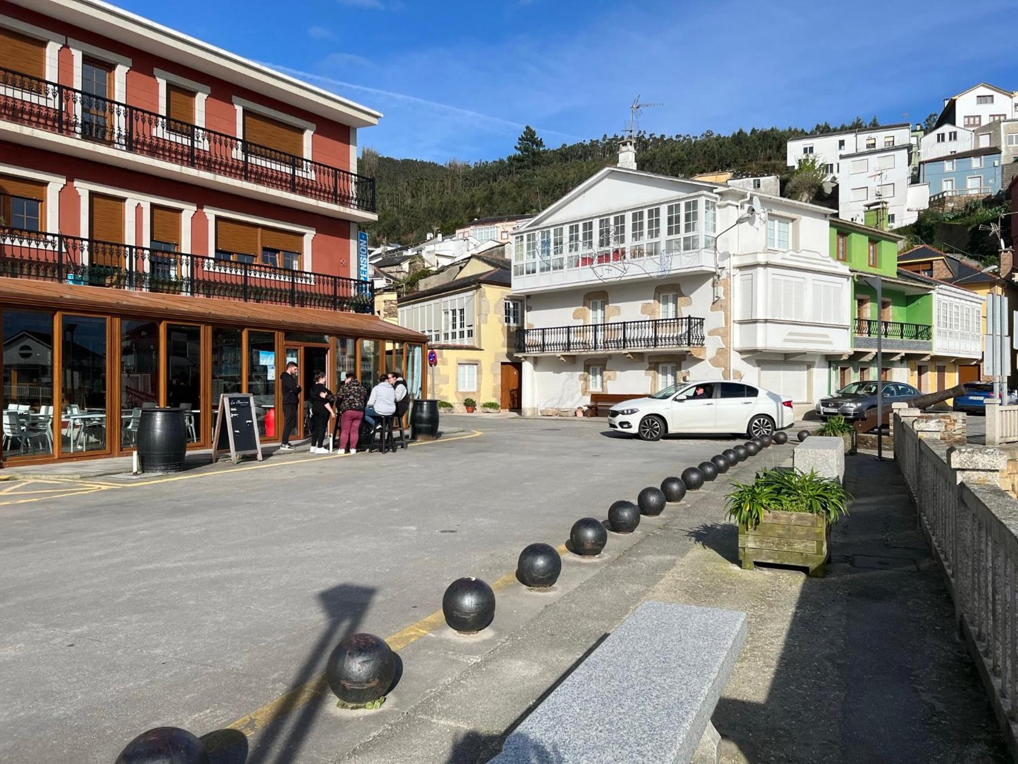 Apartamento en Porto do Barqueiro con terraza mirando al mar